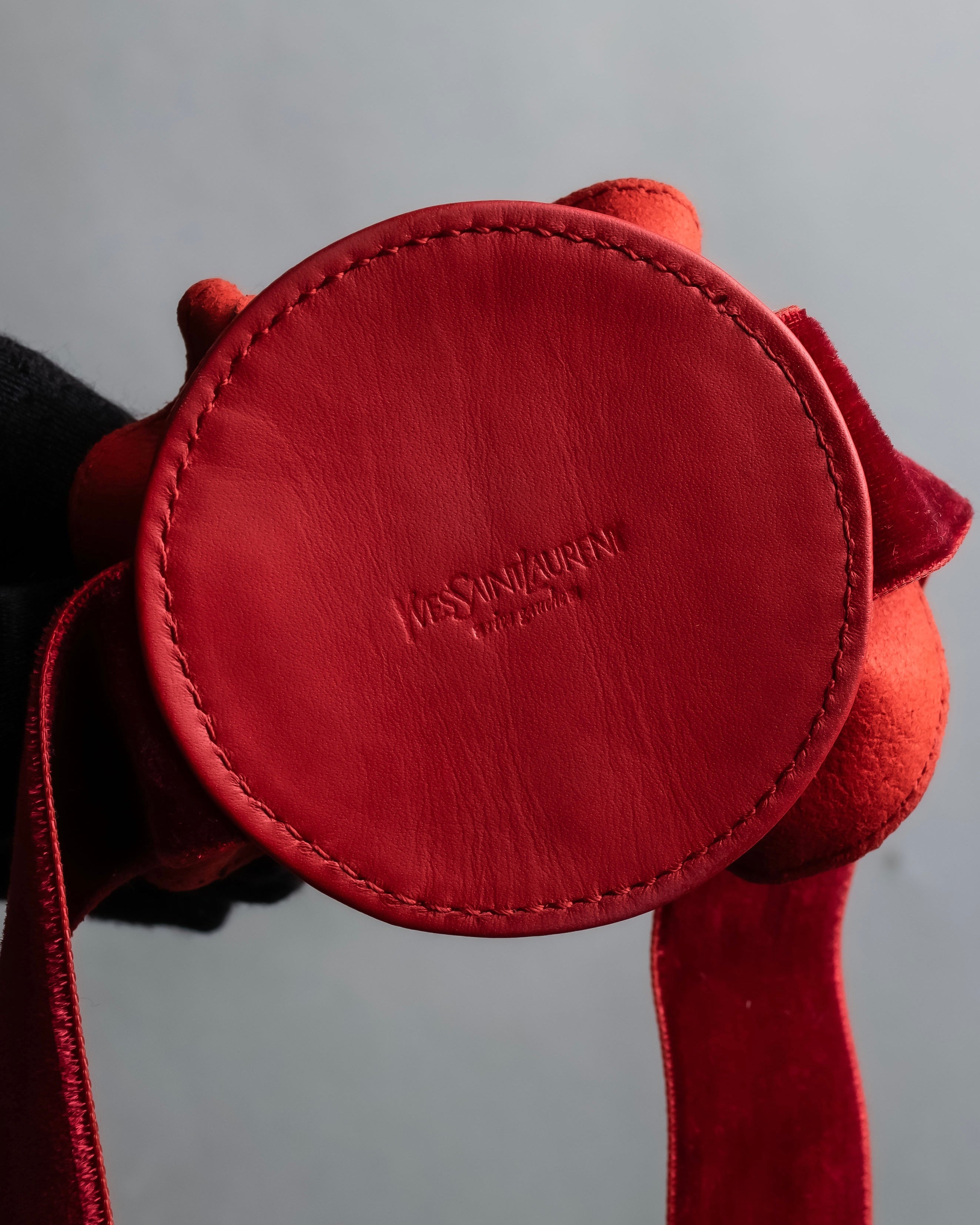 "YVES SAINT LAURENT" Rose motif leather choker＆ribbon accessories