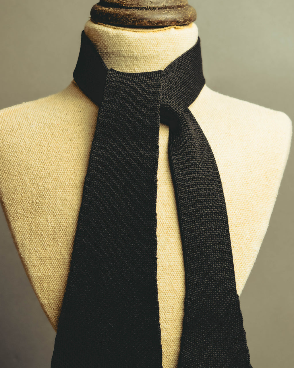 "Hermès" Black silk knit tie