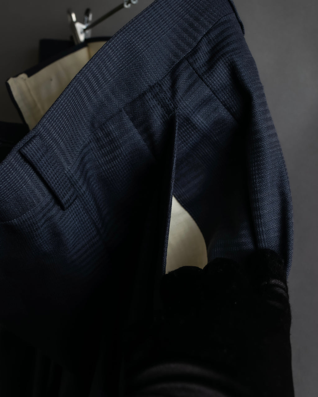 "CHRISTIAN DIOR MONSIEUR"
Shadow check pattern structured set up