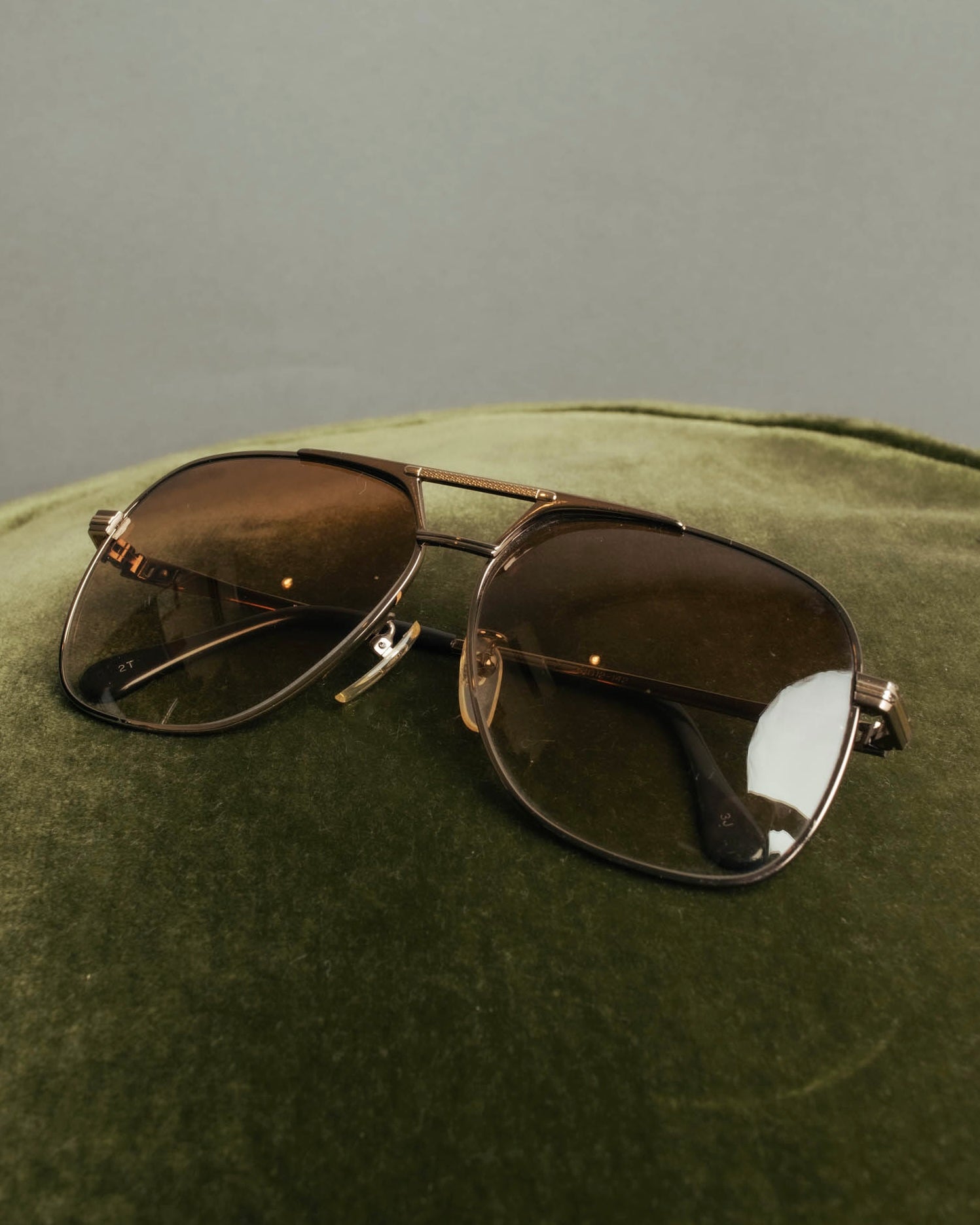 "Burberrys" 90's Classic metal aviator sunglasses