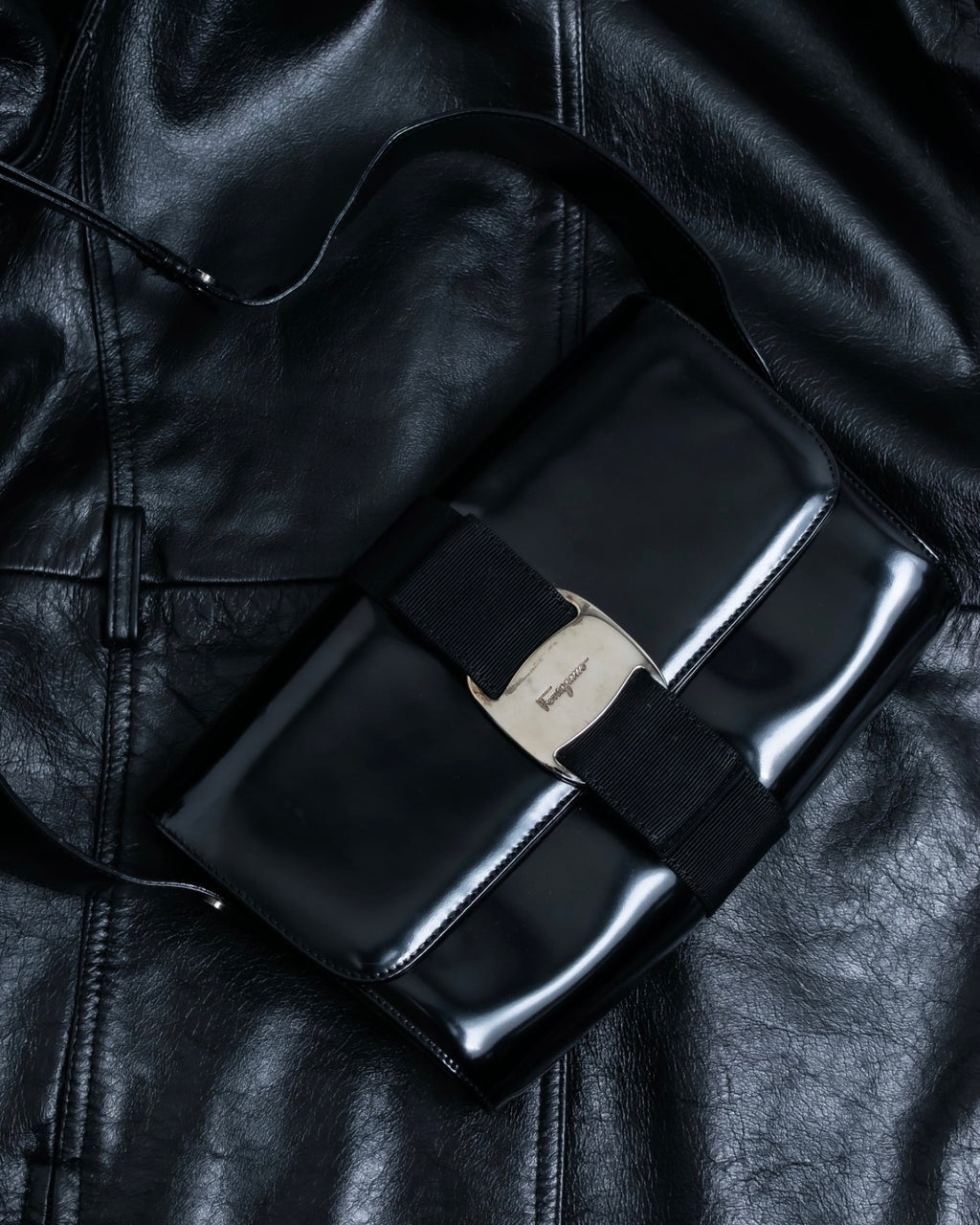 "Salvatore Ferragamo" enamel shoulder bag