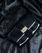 "Salvatore Ferragamo" enamel shoulder bag