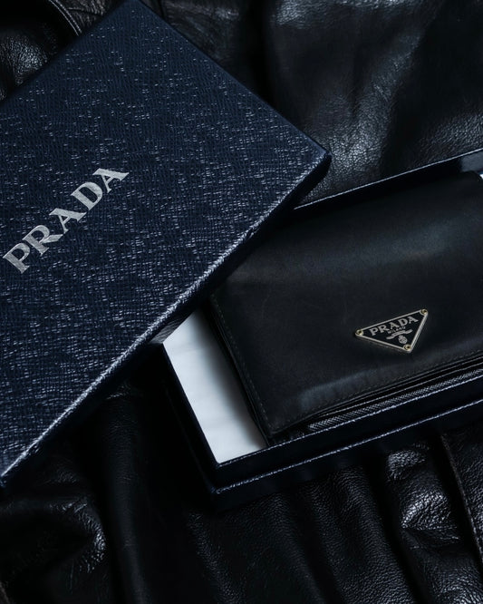 "PRADA" Good condition compact wallet