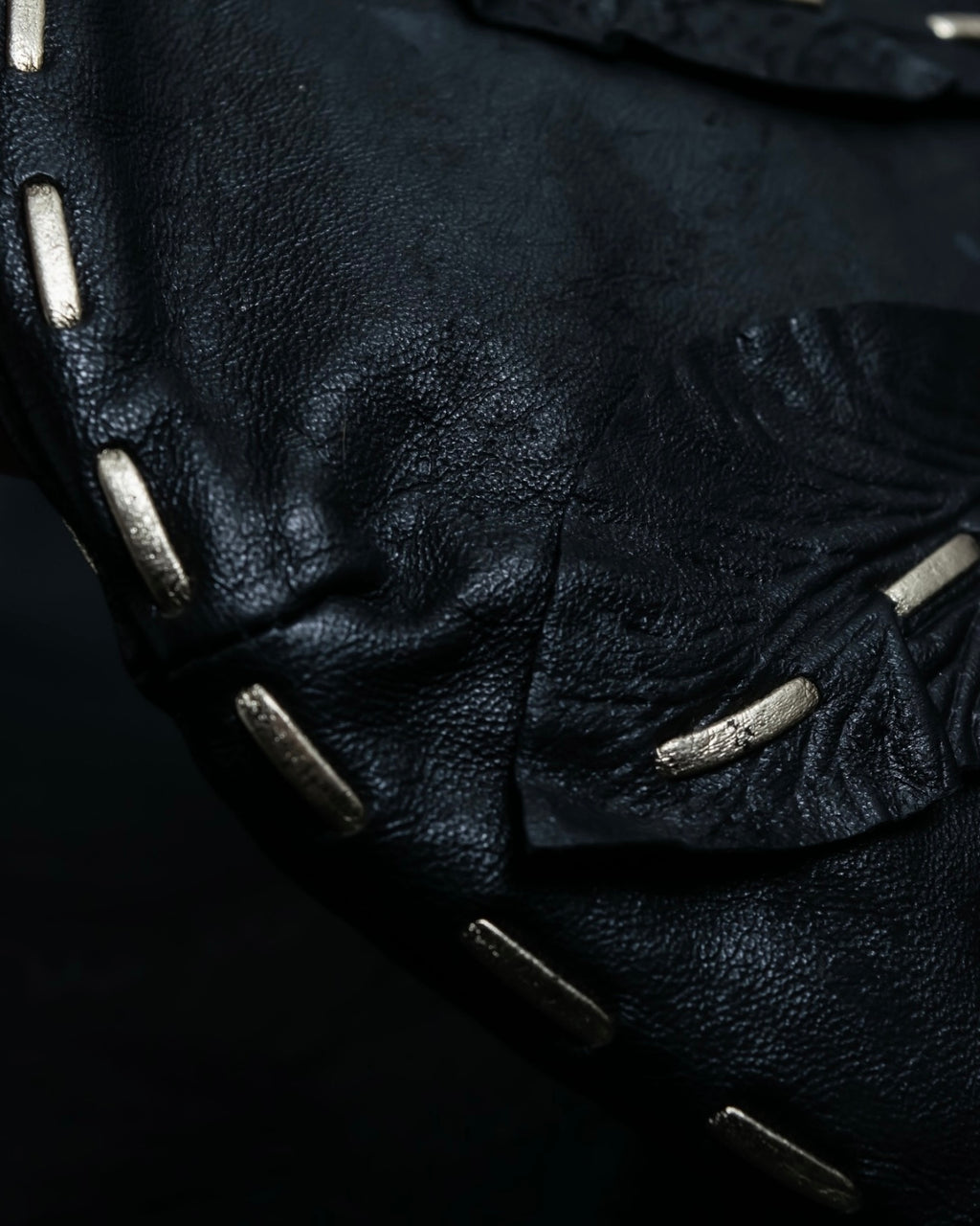 "VALENTINO GARAVANI" Flower accent chain leather bag