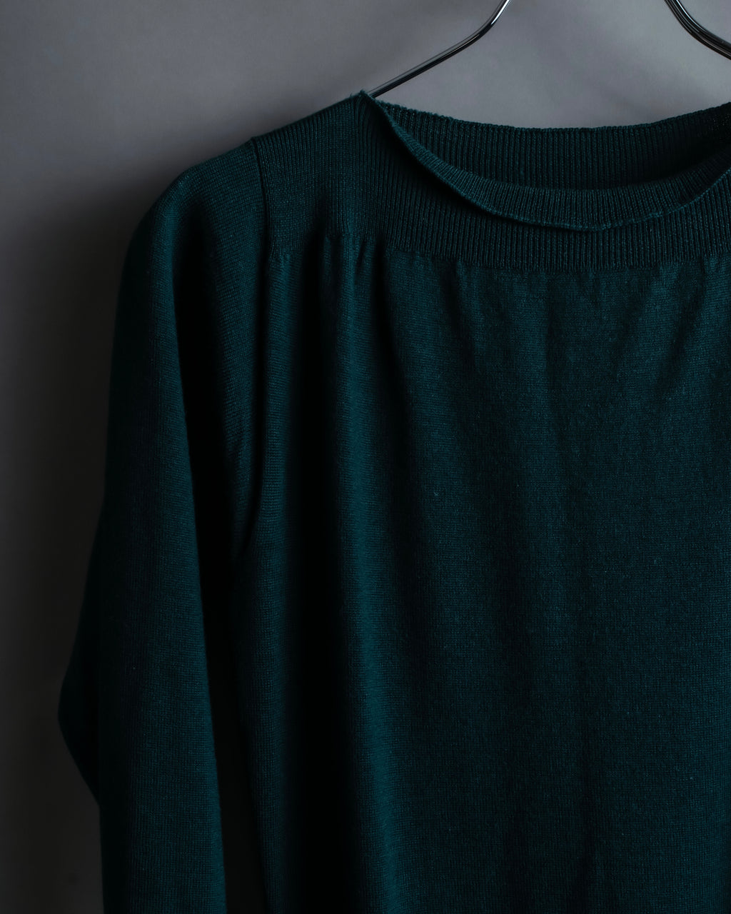 “MM6” docking designed four sleeves long knit