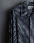Vintage three-dimensional processed monotone polyester shirt