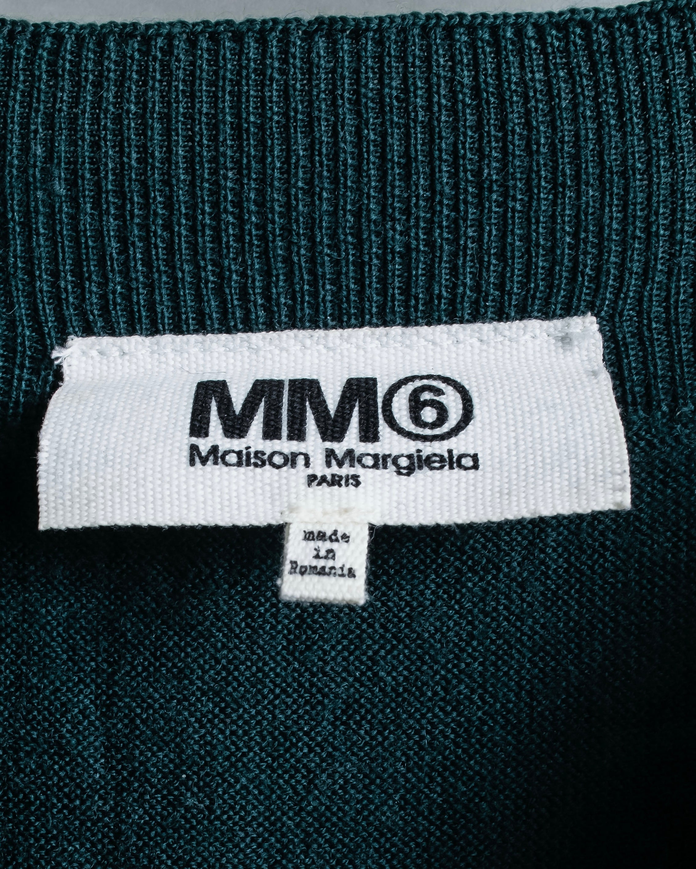 “MM6” docking designed four sleeves long knit