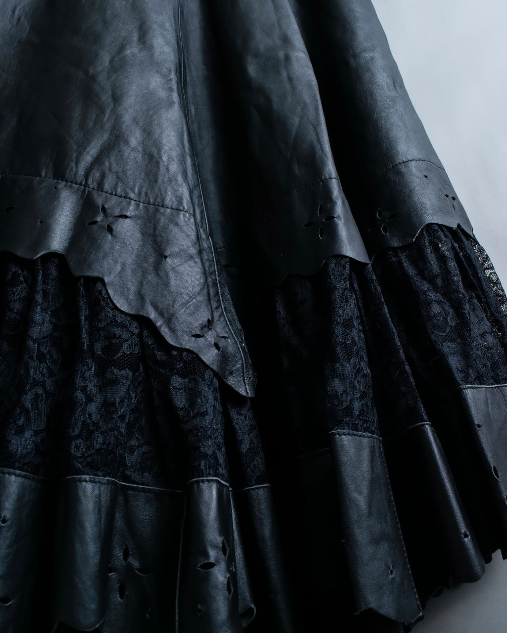 Cowhide flared lace skirt