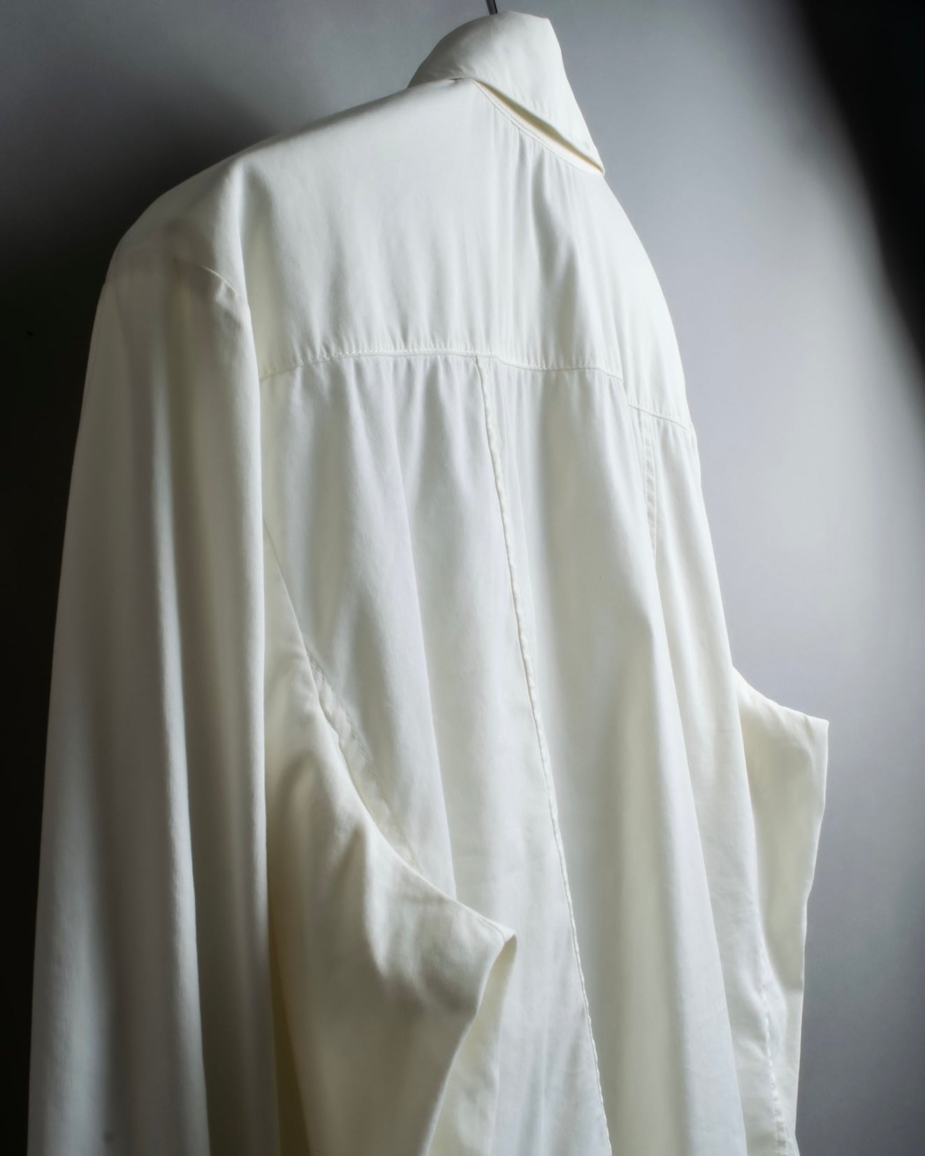 "GUCCI" zip pocket designed gold buttons shirt