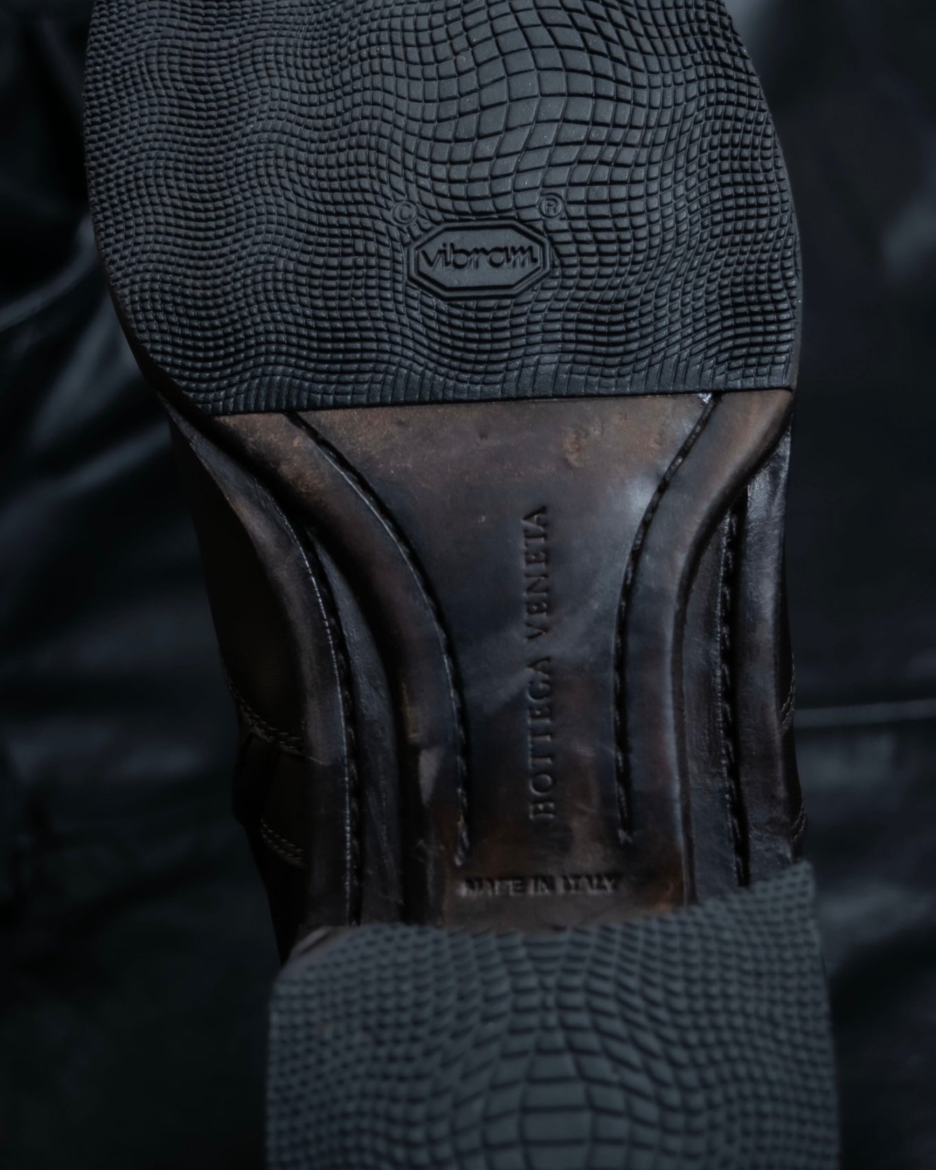 “BOTTEGA VENETA” round toe intrecciato leather boots