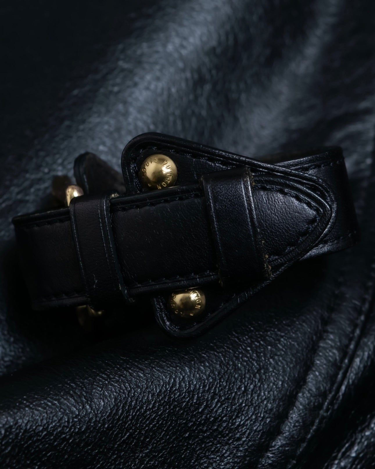 "Louis Vuitton" Belt motif leather bangle