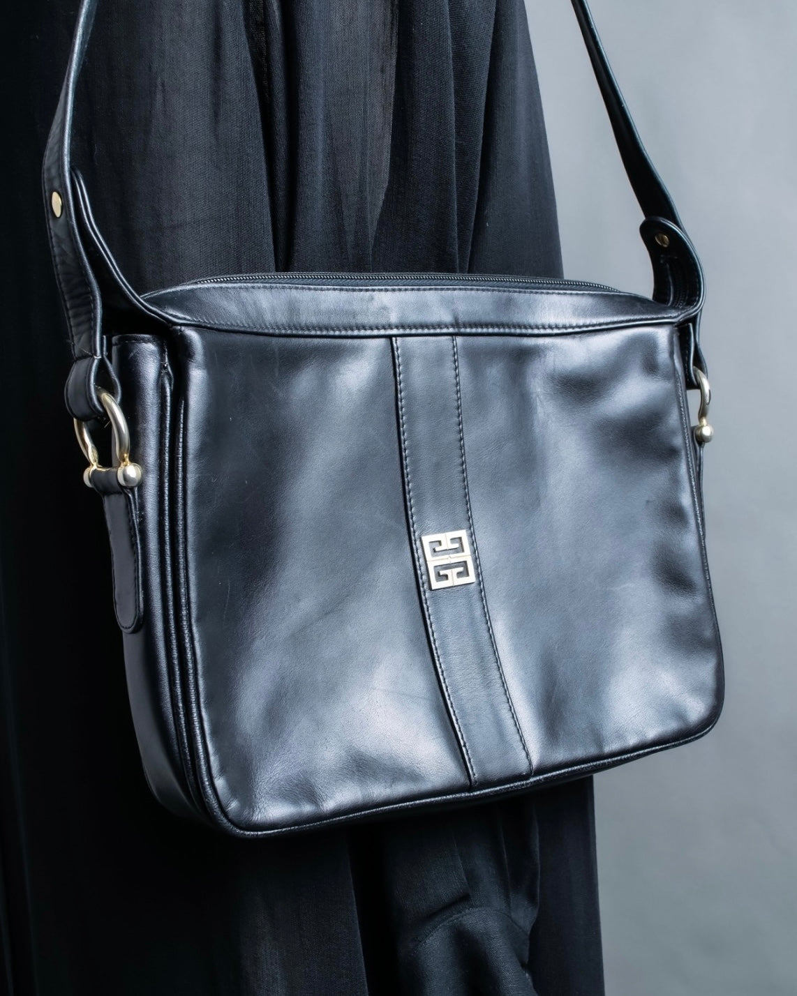 "Givenchy" leather shoulder bag