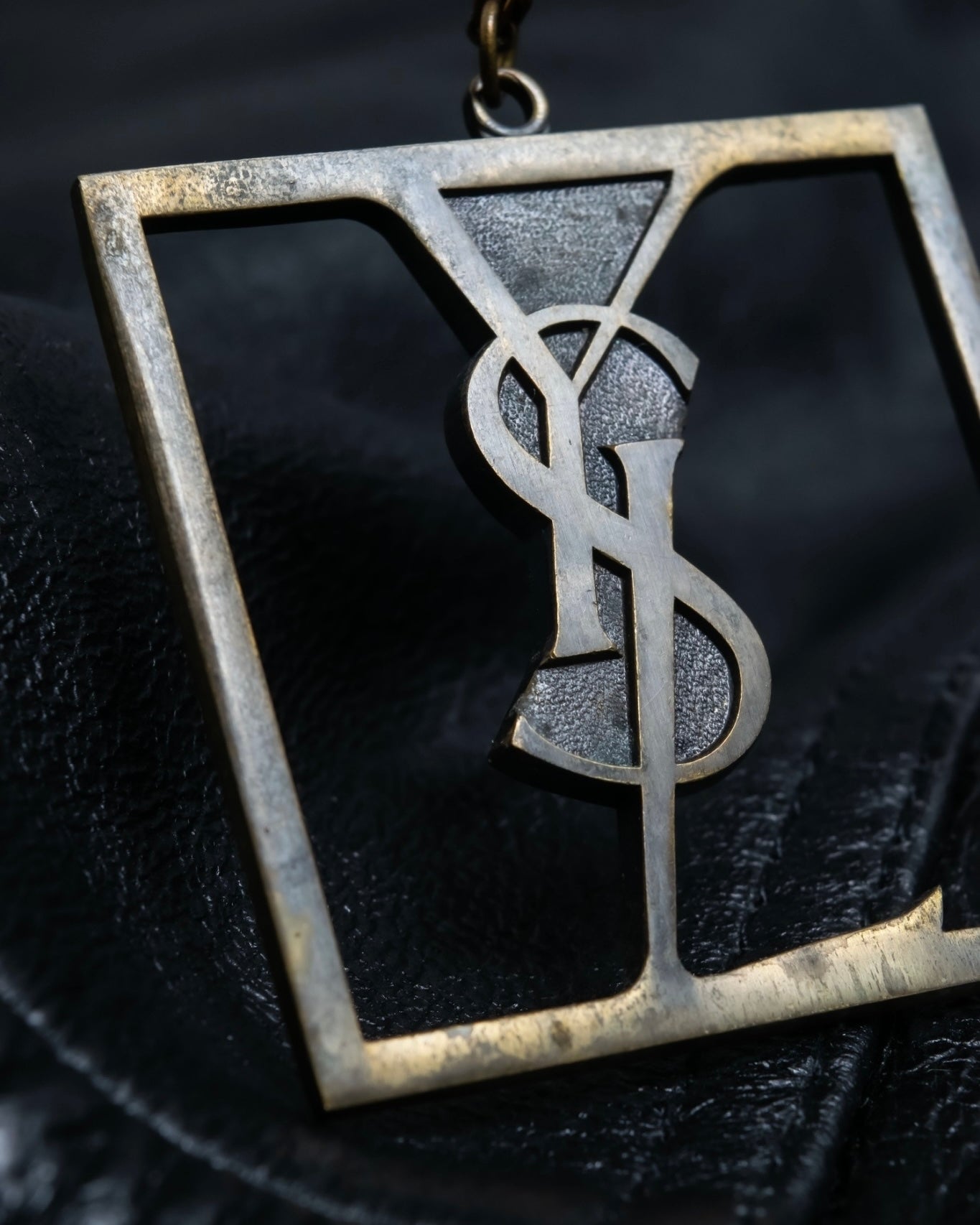 "Yves Saint Laurent" frame design logo motif necklace