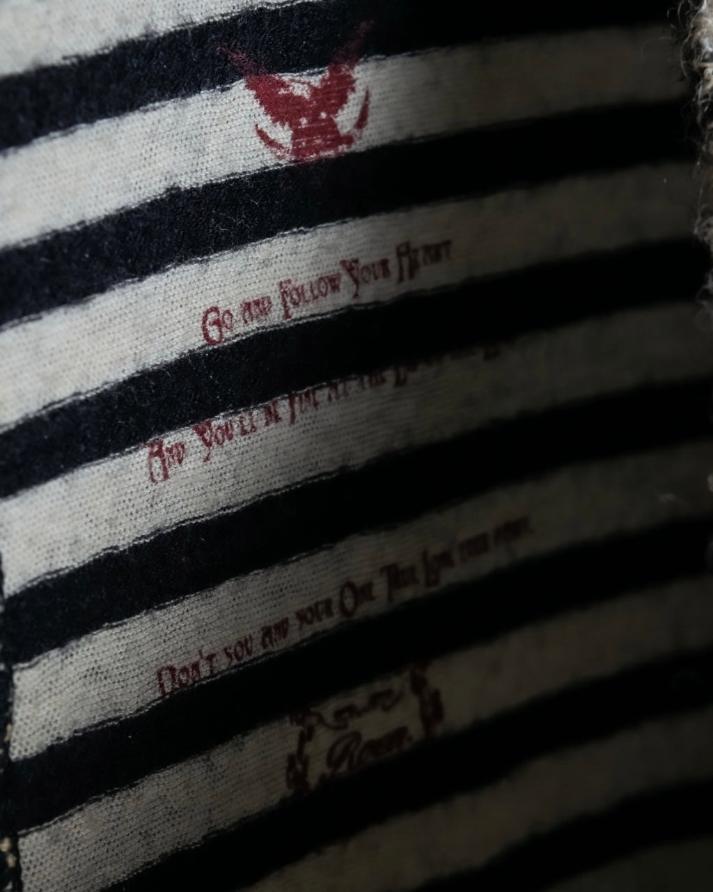 "Roen" Low gauge layered border knit