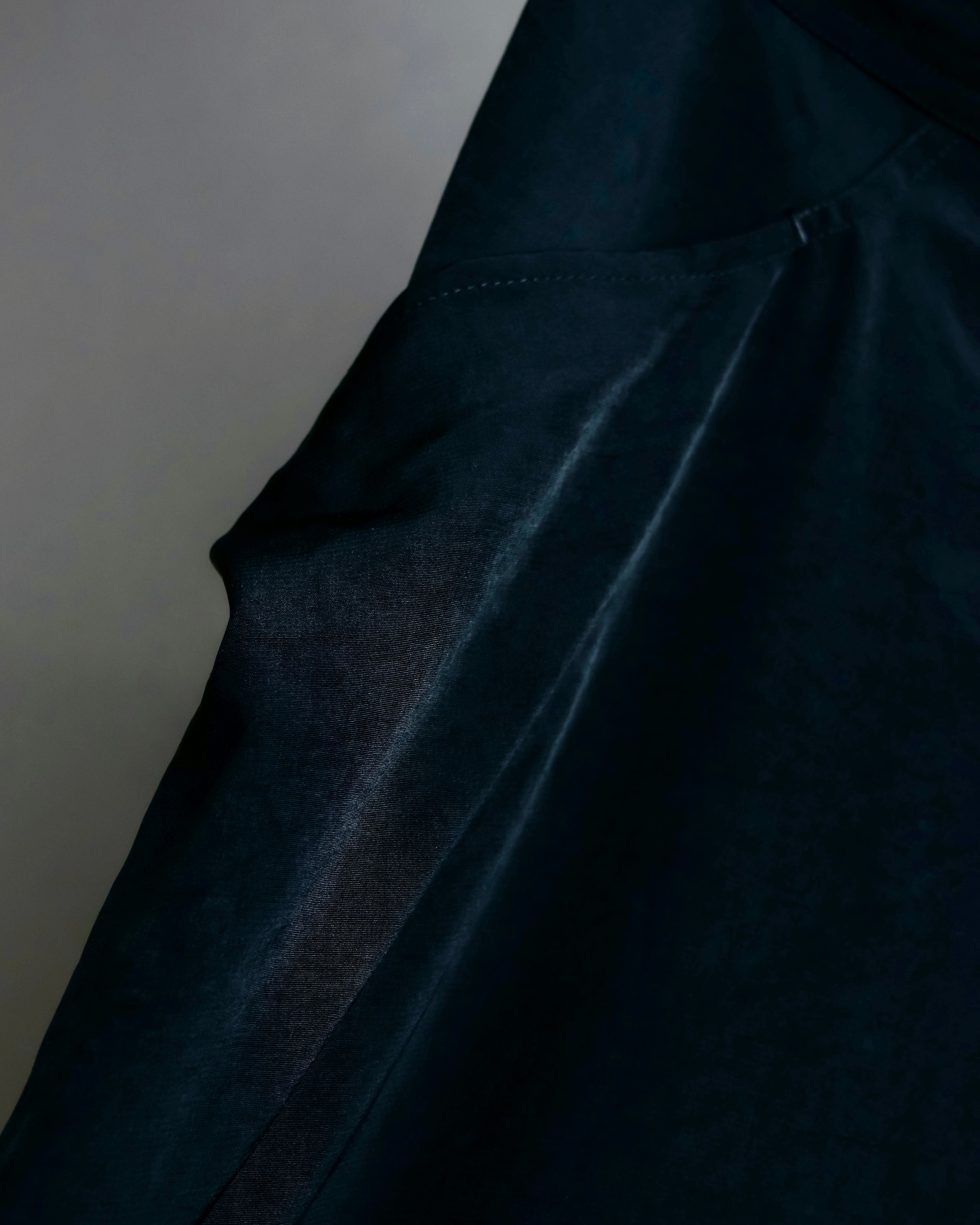 "Y's" asymmetry designed code skirt