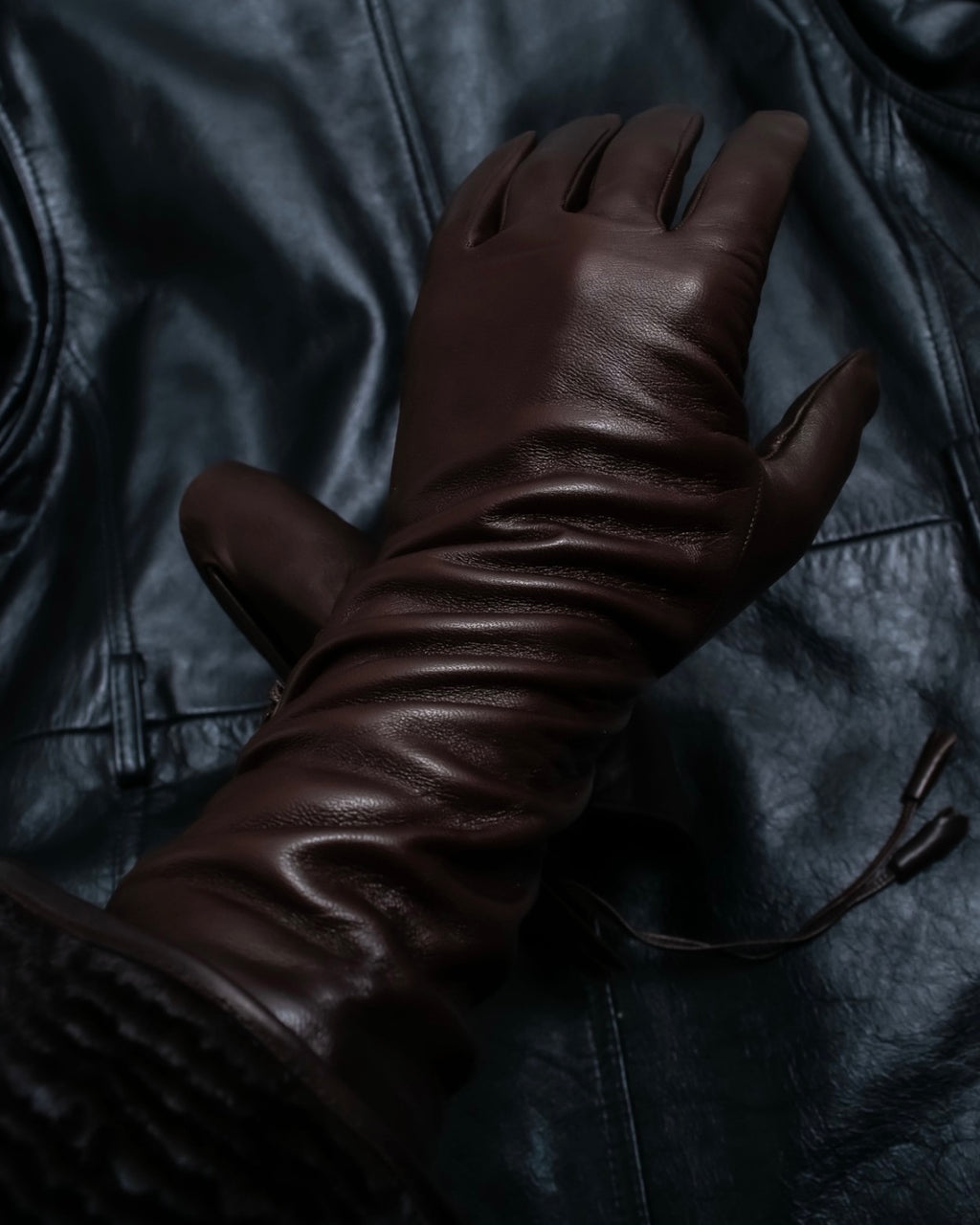 "PIUMELLI" Dead stock lace up long leather gloves