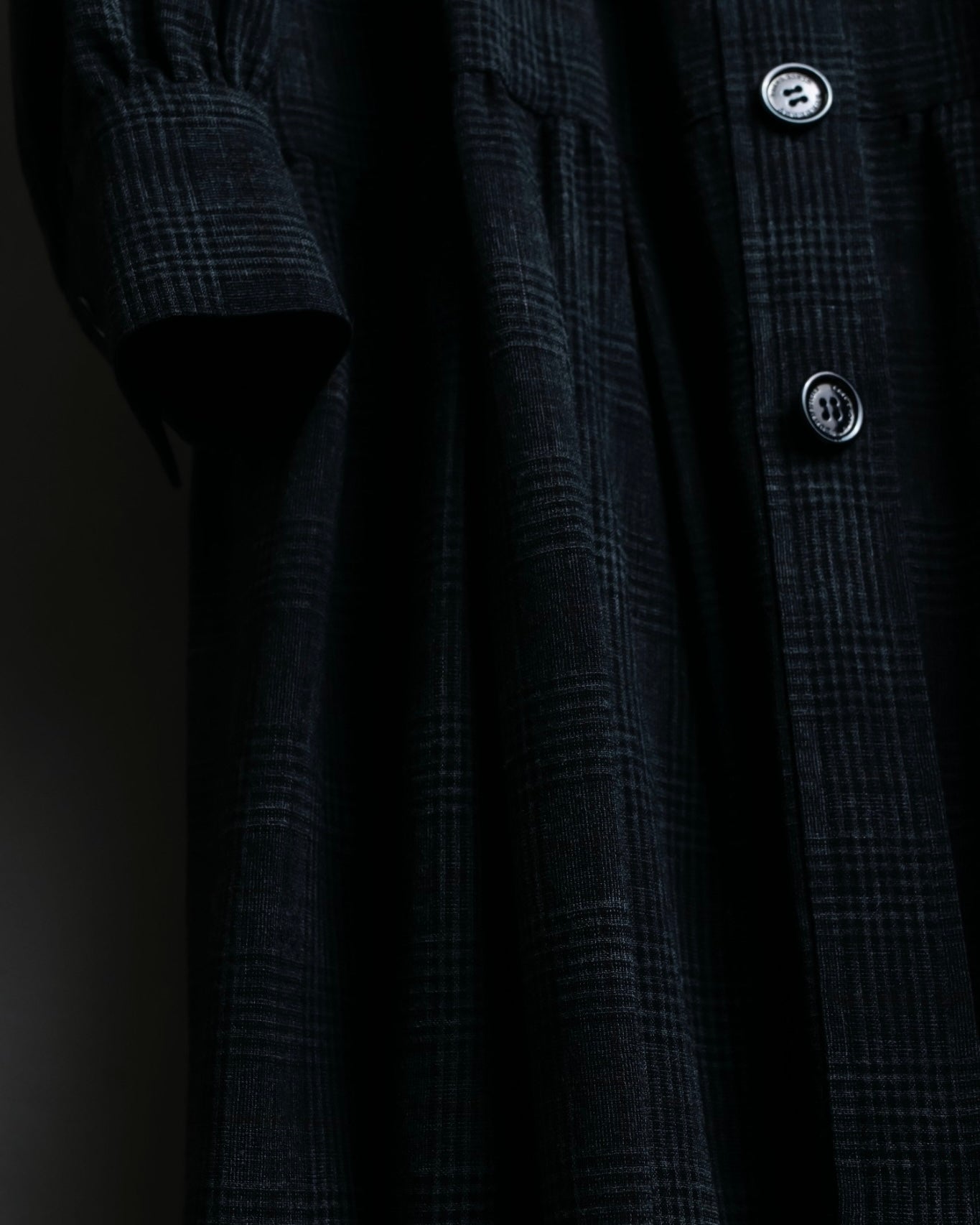 “Burberry Black Label” Trench coat designed long check shirts
