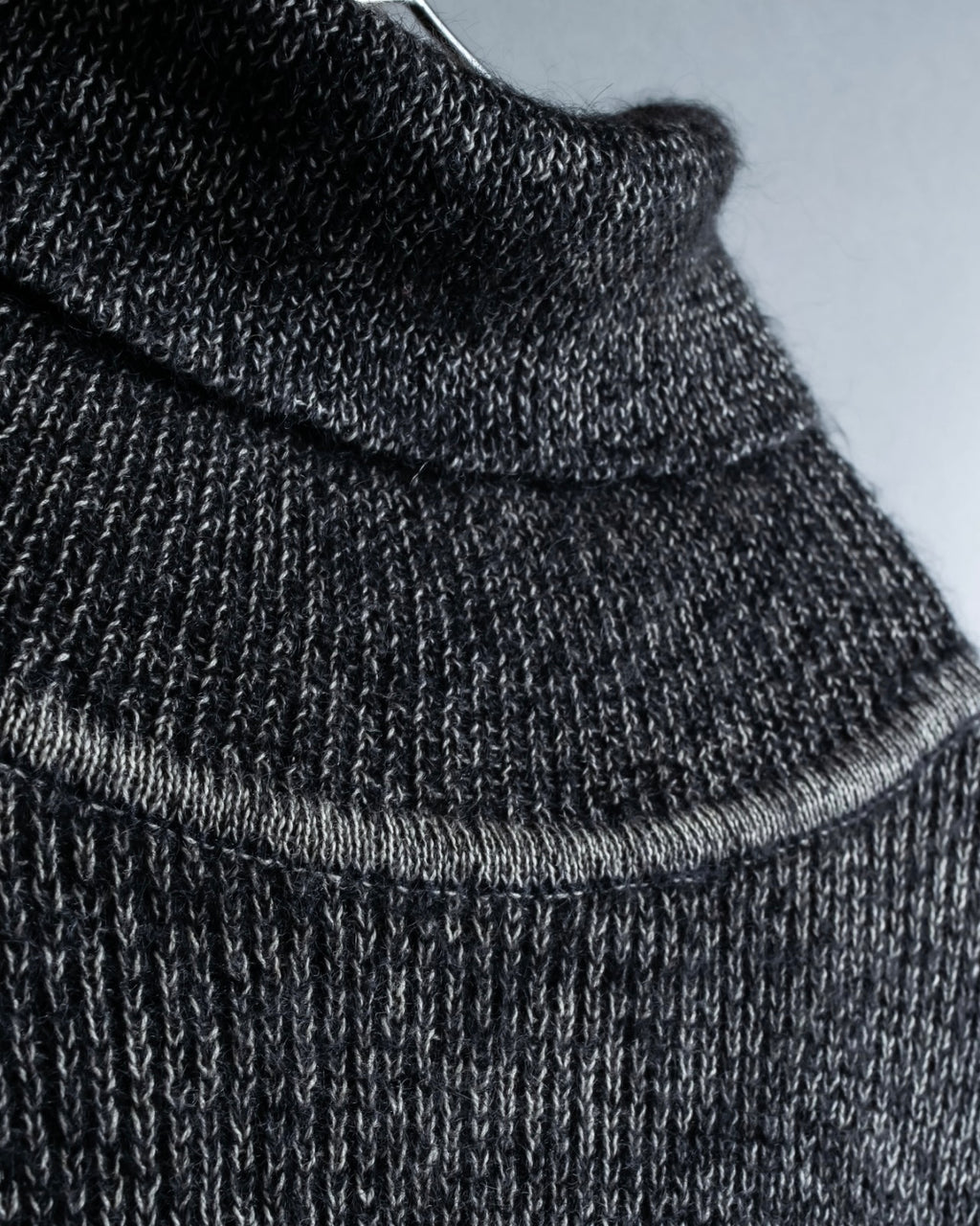 "VERSUS" Mohair blend lana wool high neck design knit