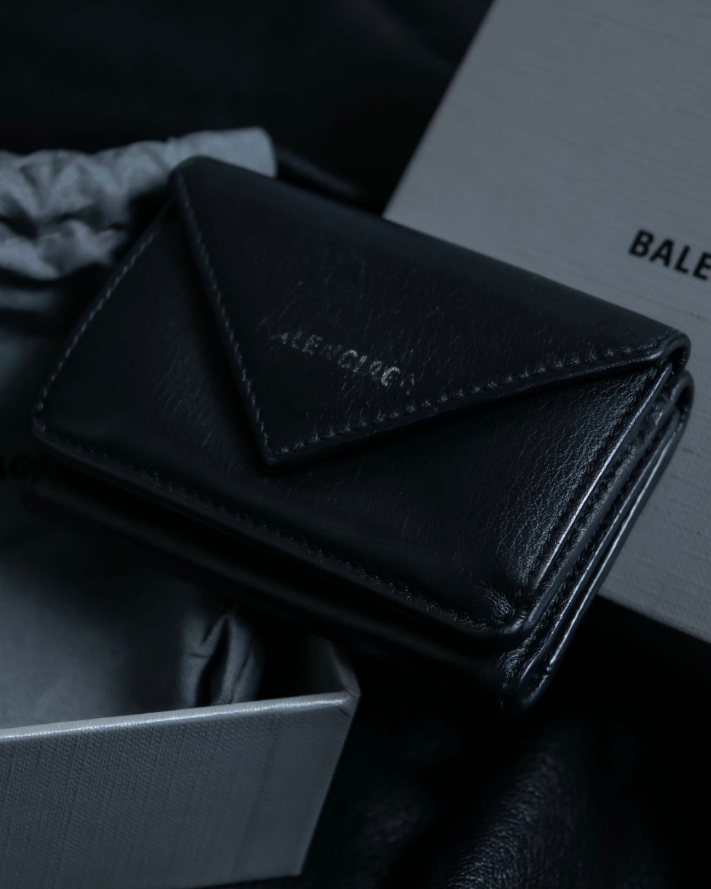 "BALENCIAGA" Leather compact wallet
