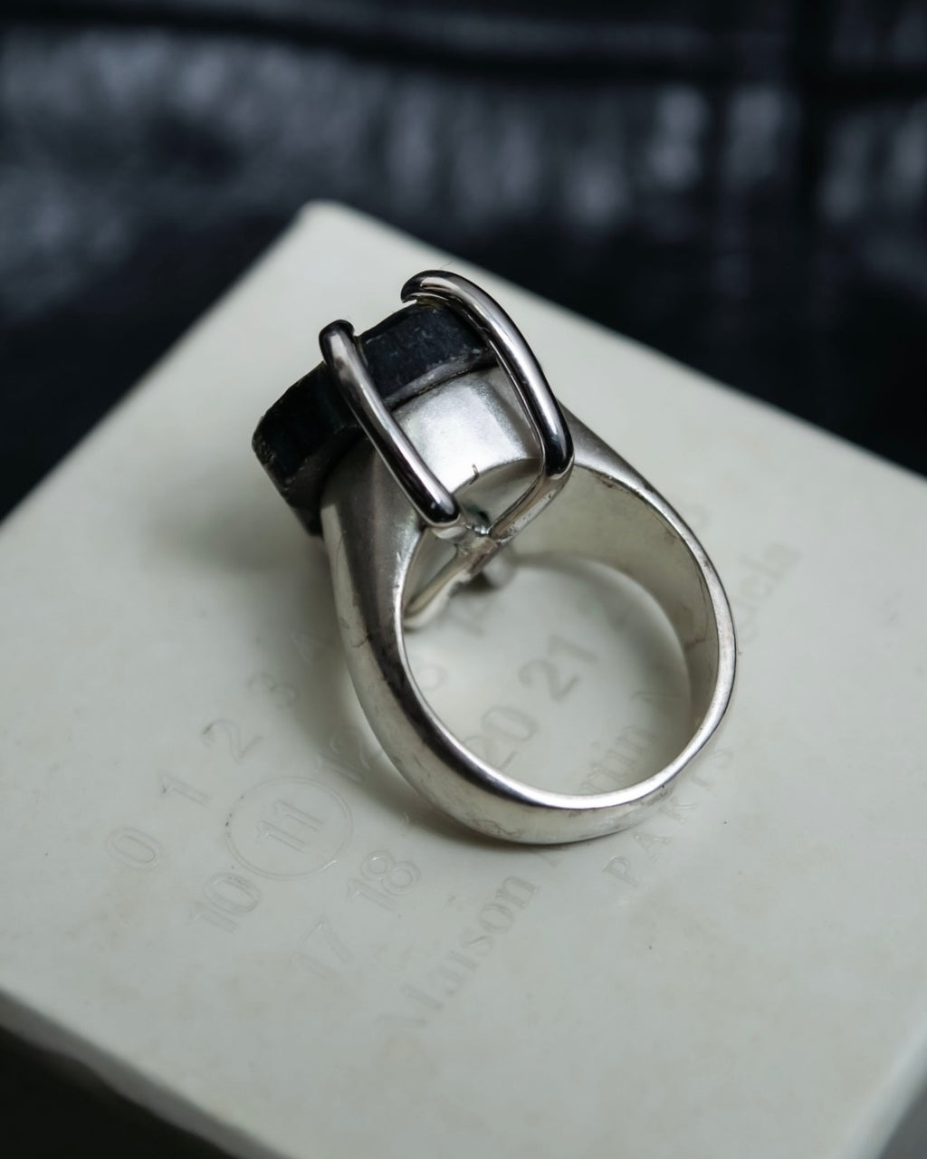 “Maison Margiela” Four stitches designed stone ring