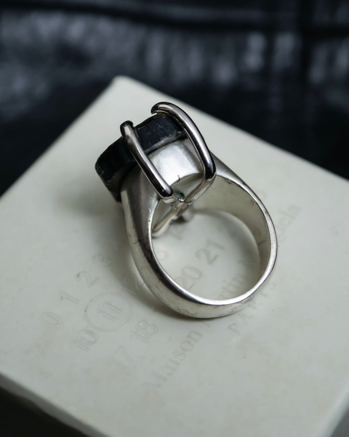 “Maison Margiela” Four stitches designed stone ring