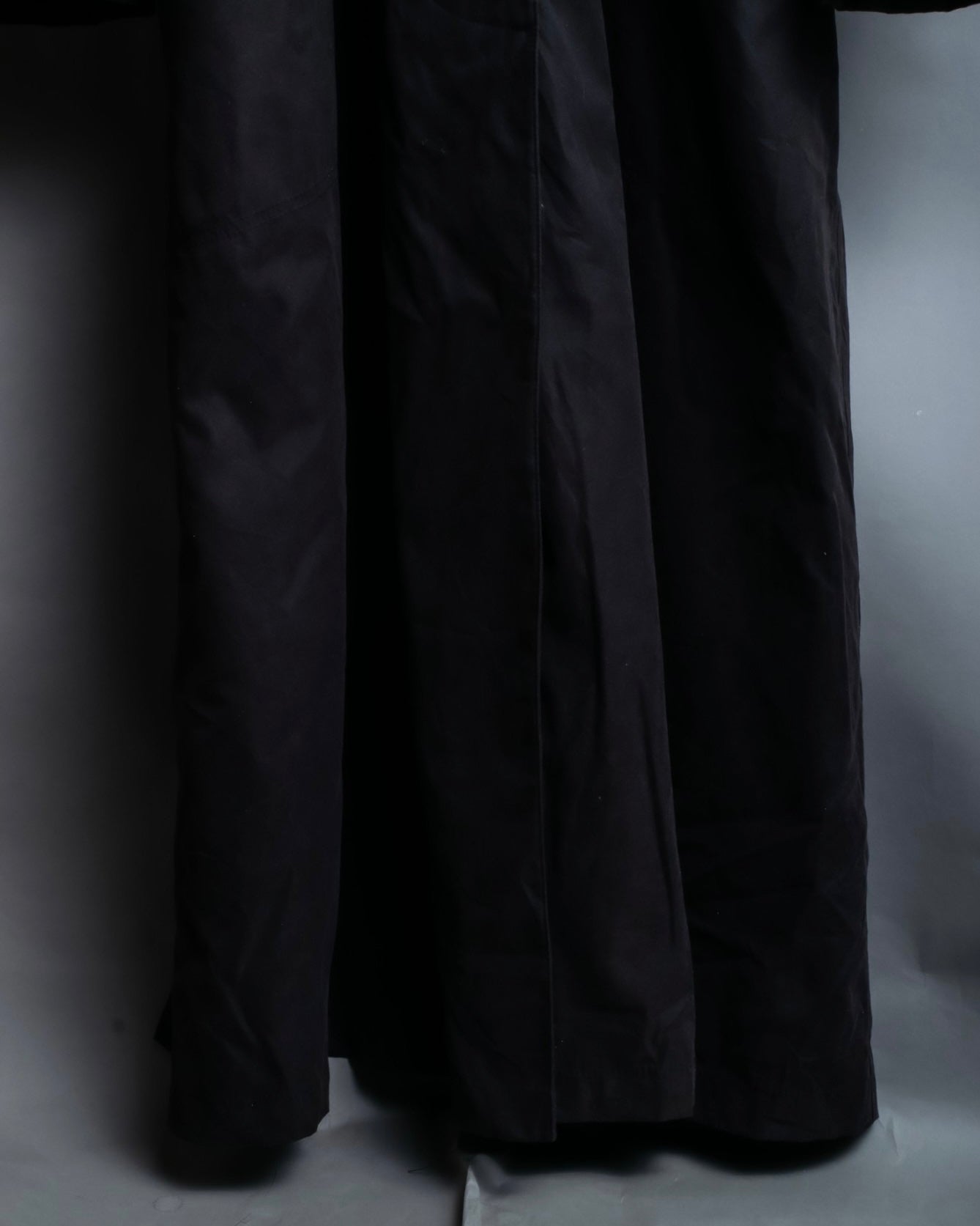 "GALLERY" Fly front super long coat