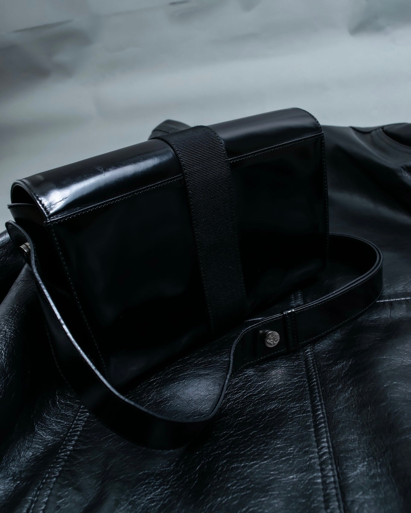 "Salvatore Ferragamo" enamel shoulder bag