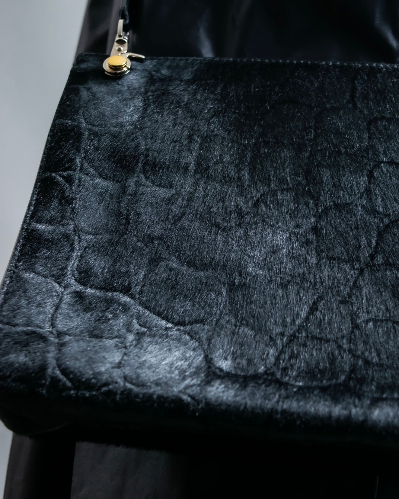 "BALENCIAGA" Haracofur leather shoulder bag