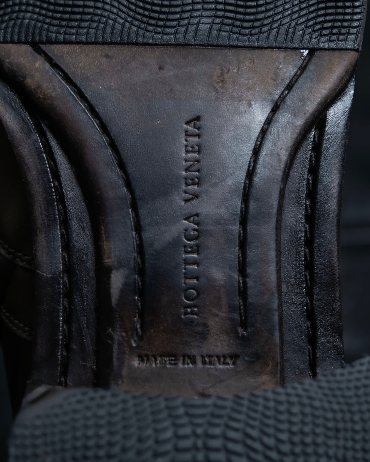 “BOTTEGA VENETA” round toe intrecciato leather boots