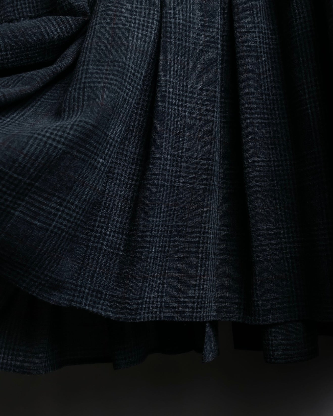 “Burberry Black Label” Trench coat designed long check shirts