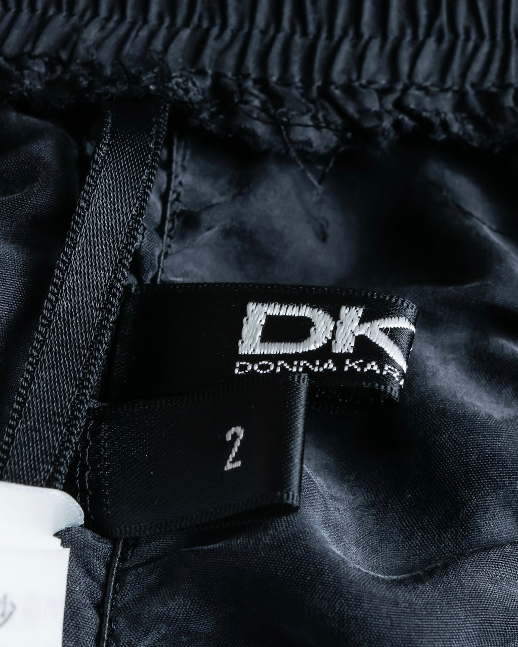 "DONNA KARAN" shrink-resistant designed skirt