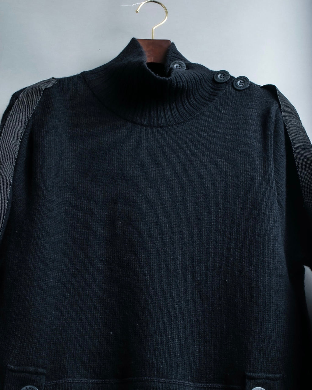 "DOLCE & Gabbana" Scattered button design knit