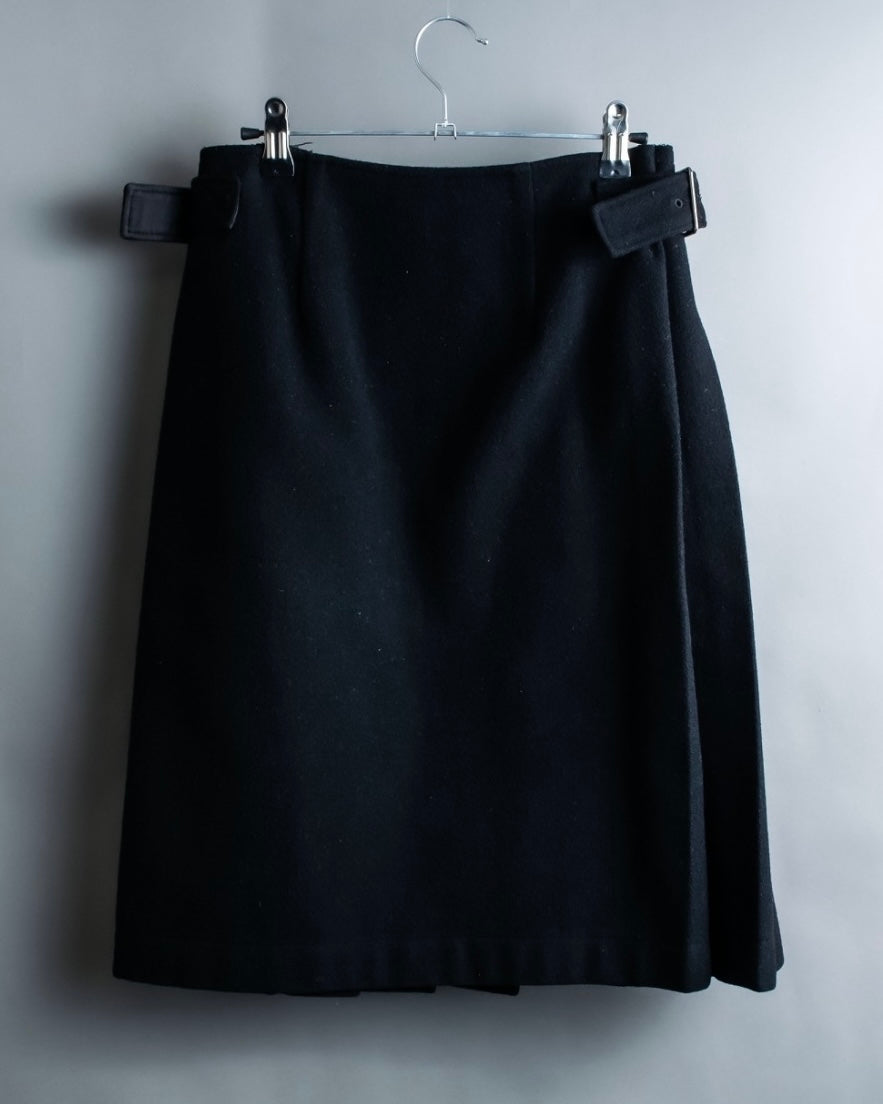 "Tricot Comme des Garçons" wool pleated wrap skirt
