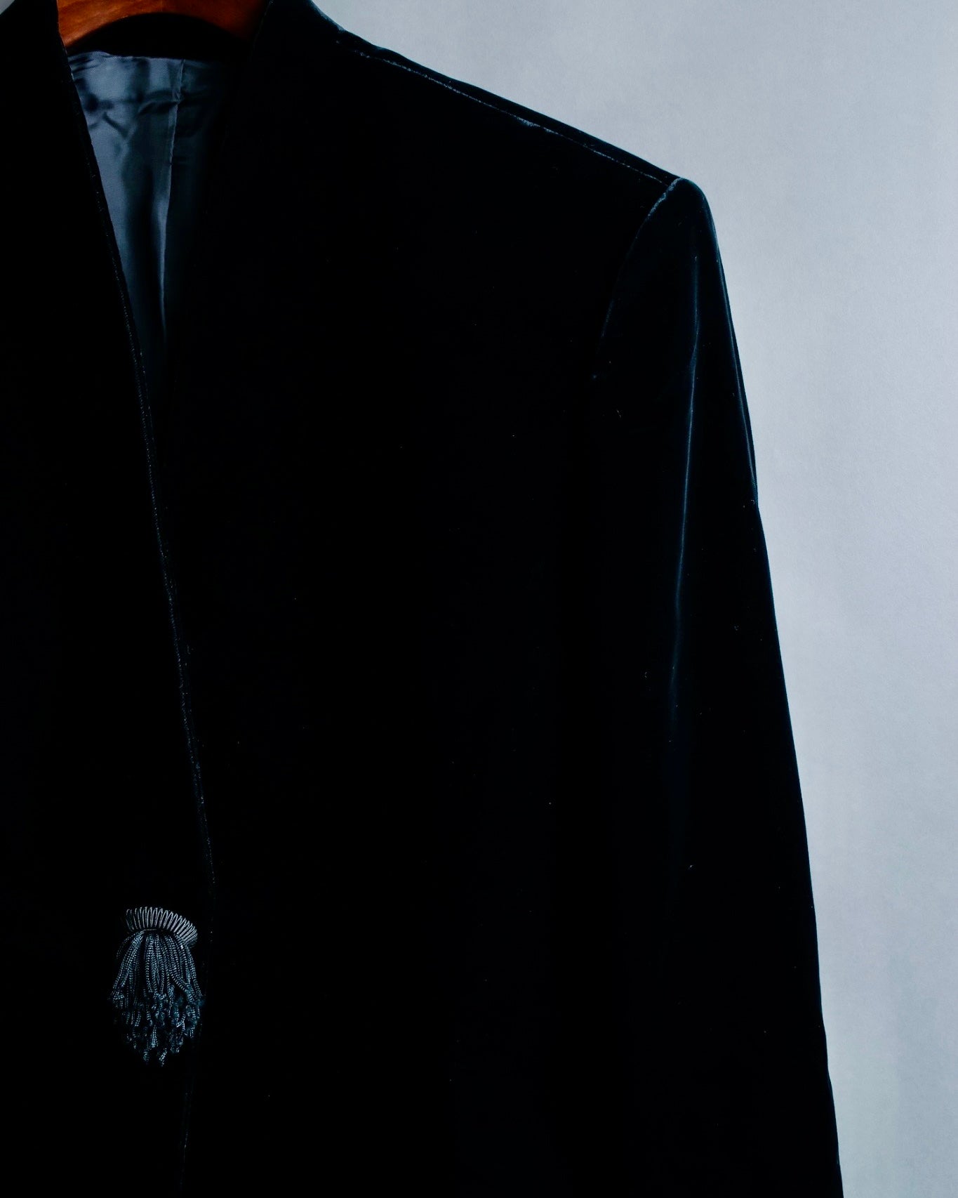 Collarless Beautiful Silhouette Velor Tailored Jacket