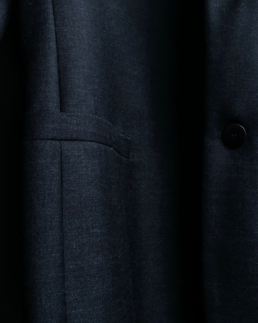 "GIANNI VERSACE" Arm line design peak lapel setup