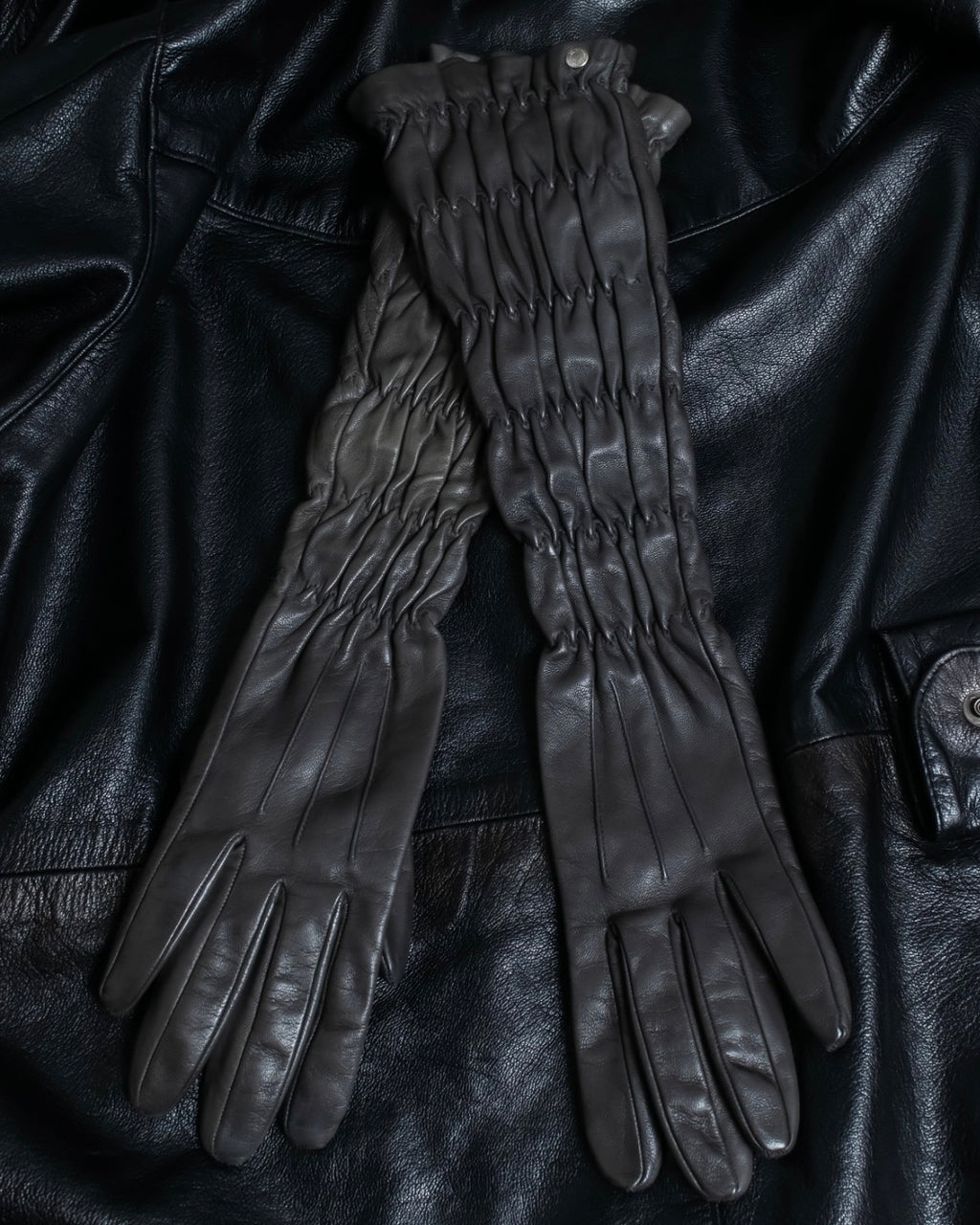 "Vintage COACH" leather shirred long gloves