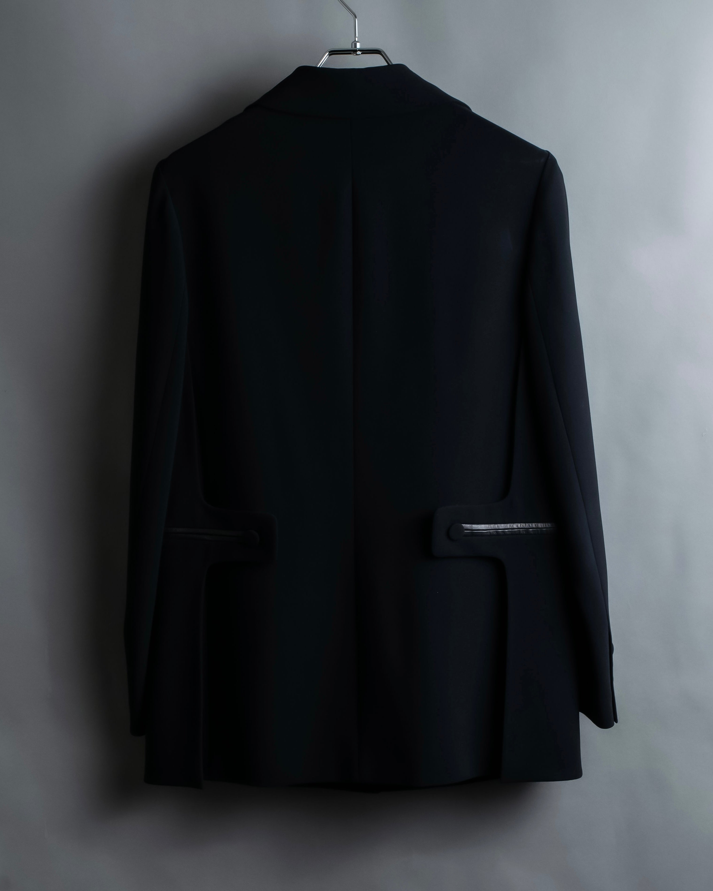 "Alexander wang"Leather piping tailored jacket with back fastening design