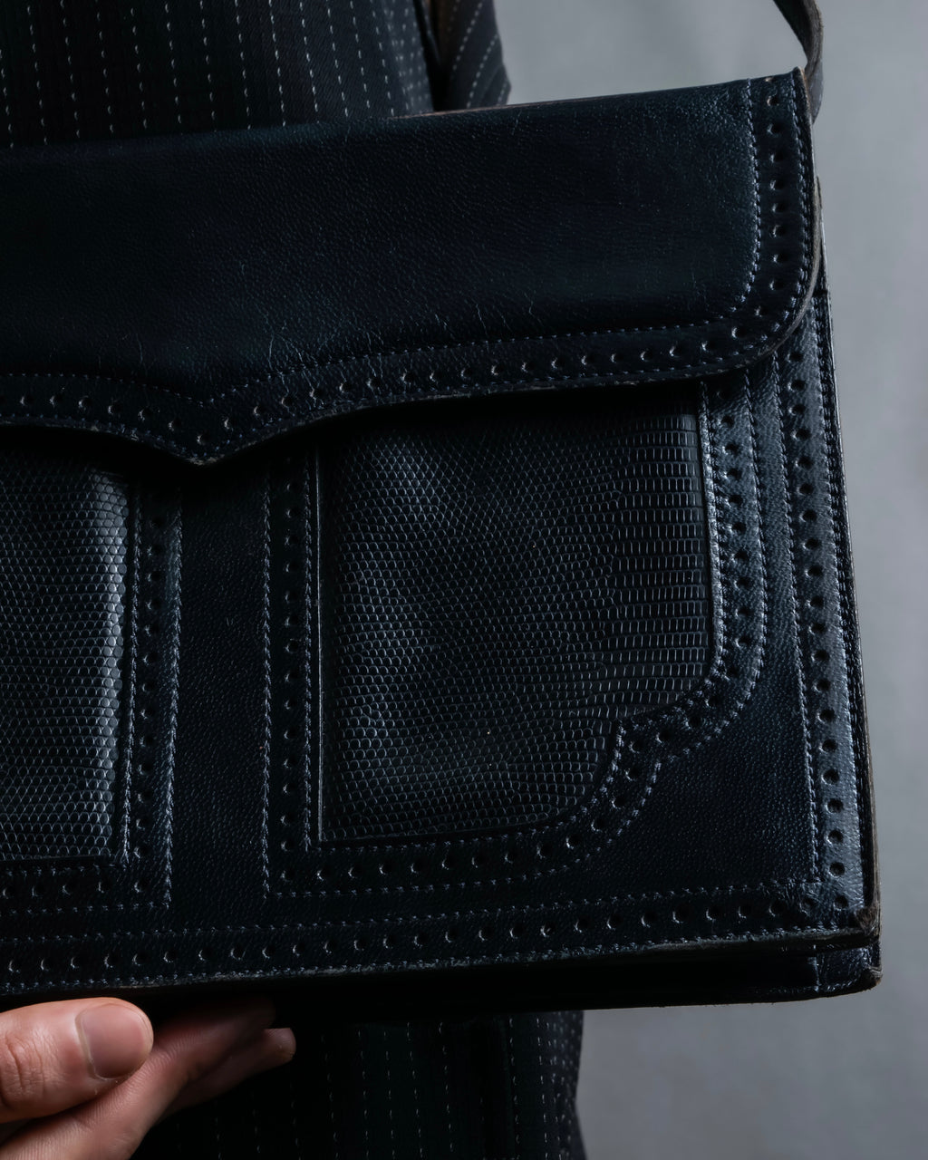 ”Yves Saint Laurent”  python leather attached square shoulder bag