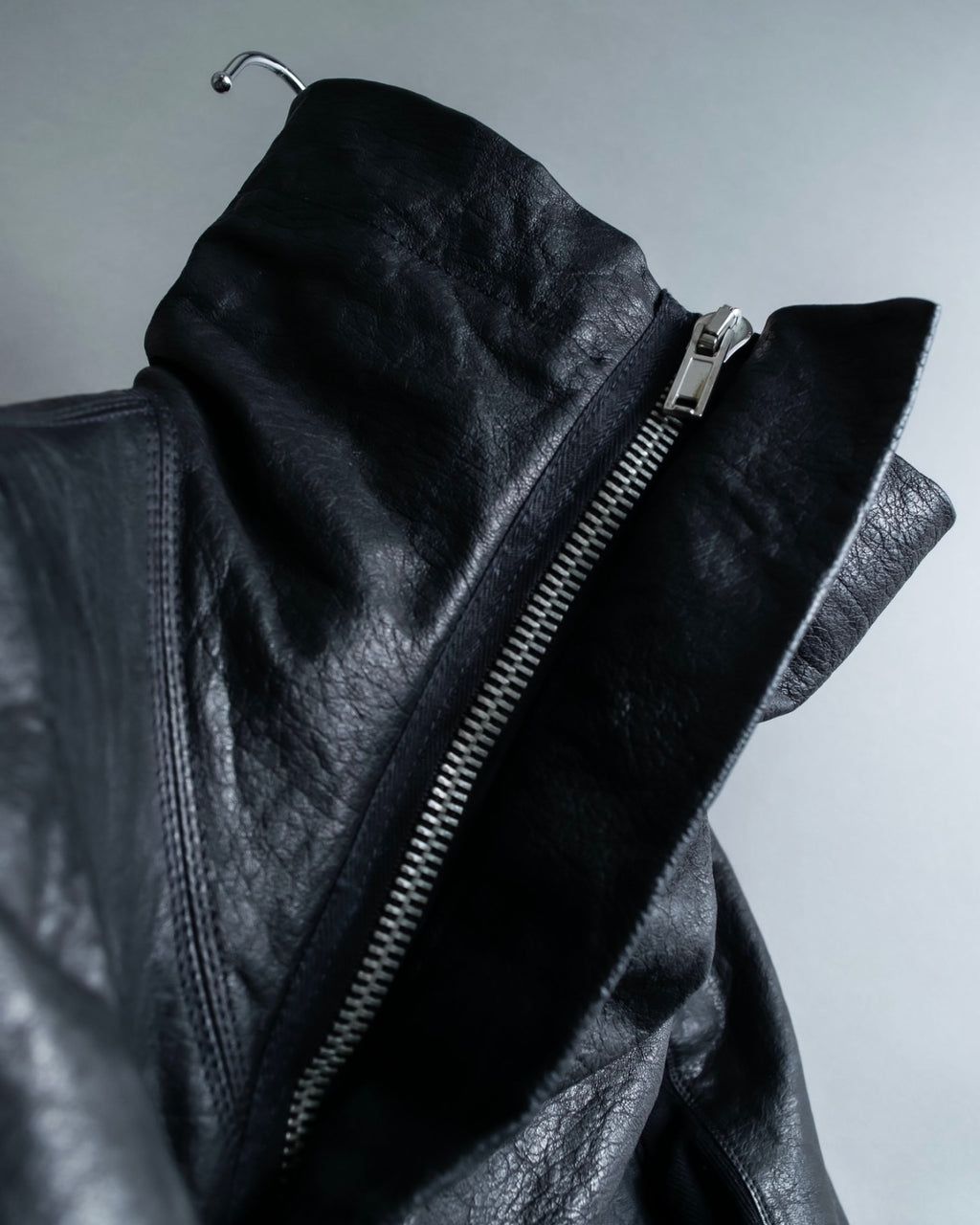 “Rick Owens” lamb leather classic biker jacket with high funnel