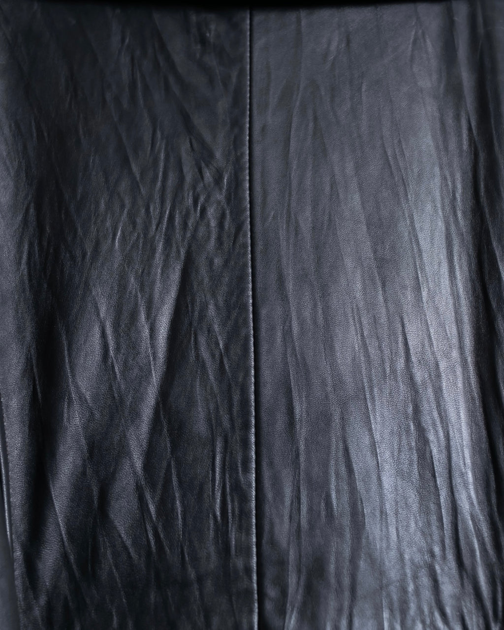 "PEAU D' ANÉ" wide lapel leather coat