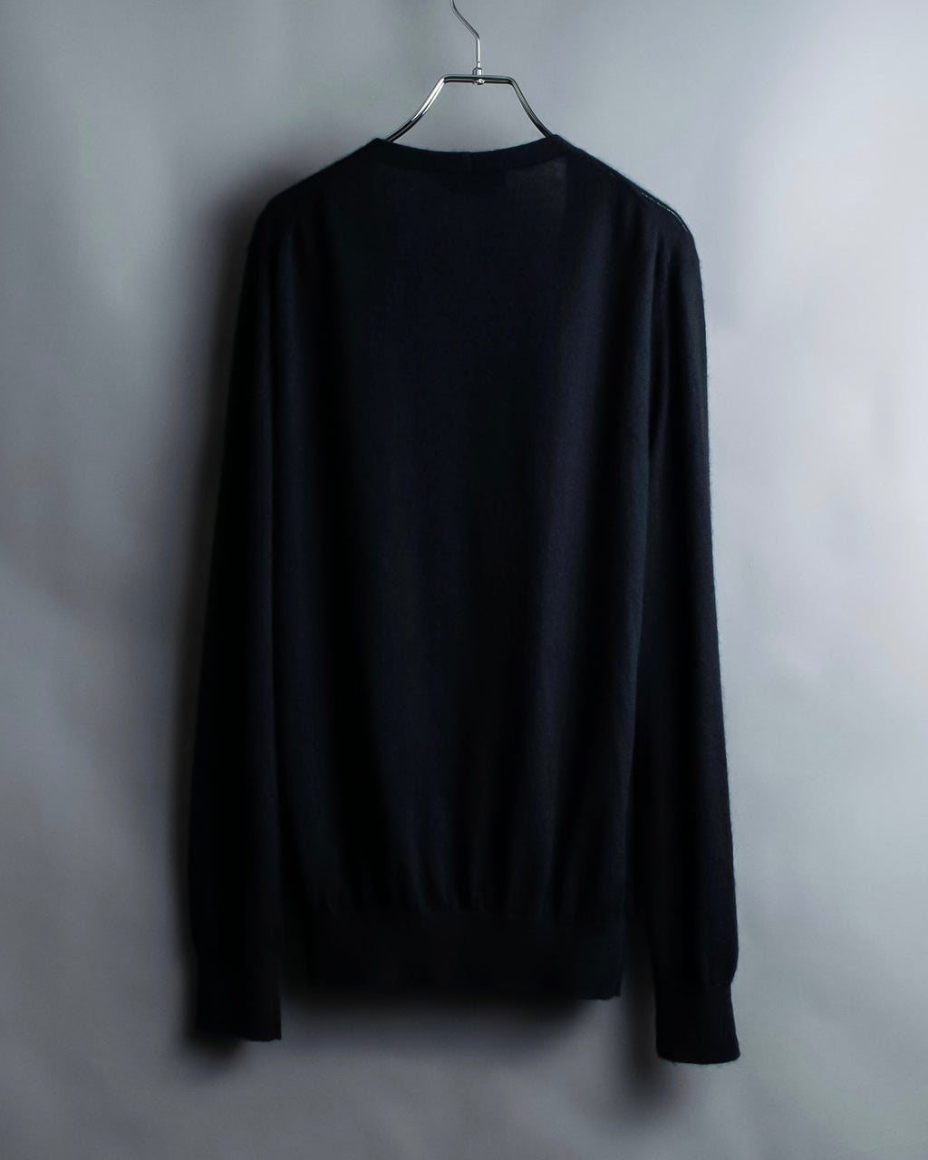 “Alexander McQueen” skull designed cashmere cardigan