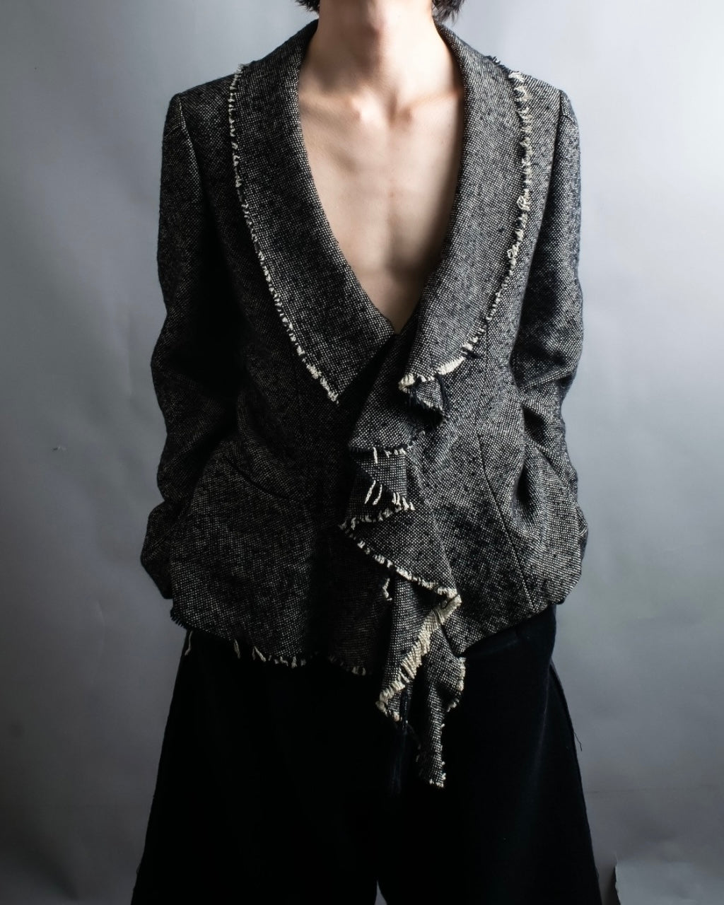 "Yohji Yamamoto +NOIR" Frill smoking jacket