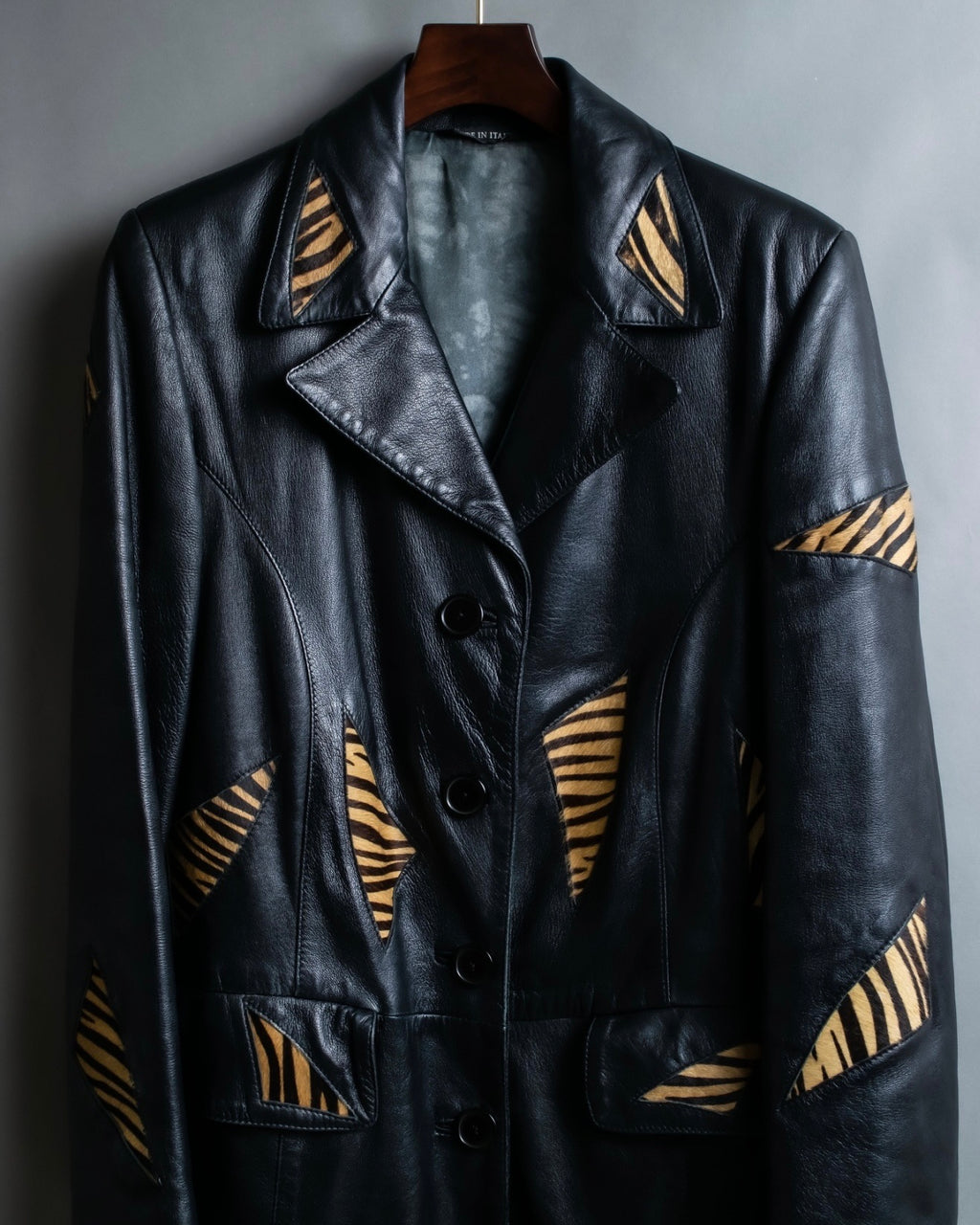 Harako Beautiful leather coat