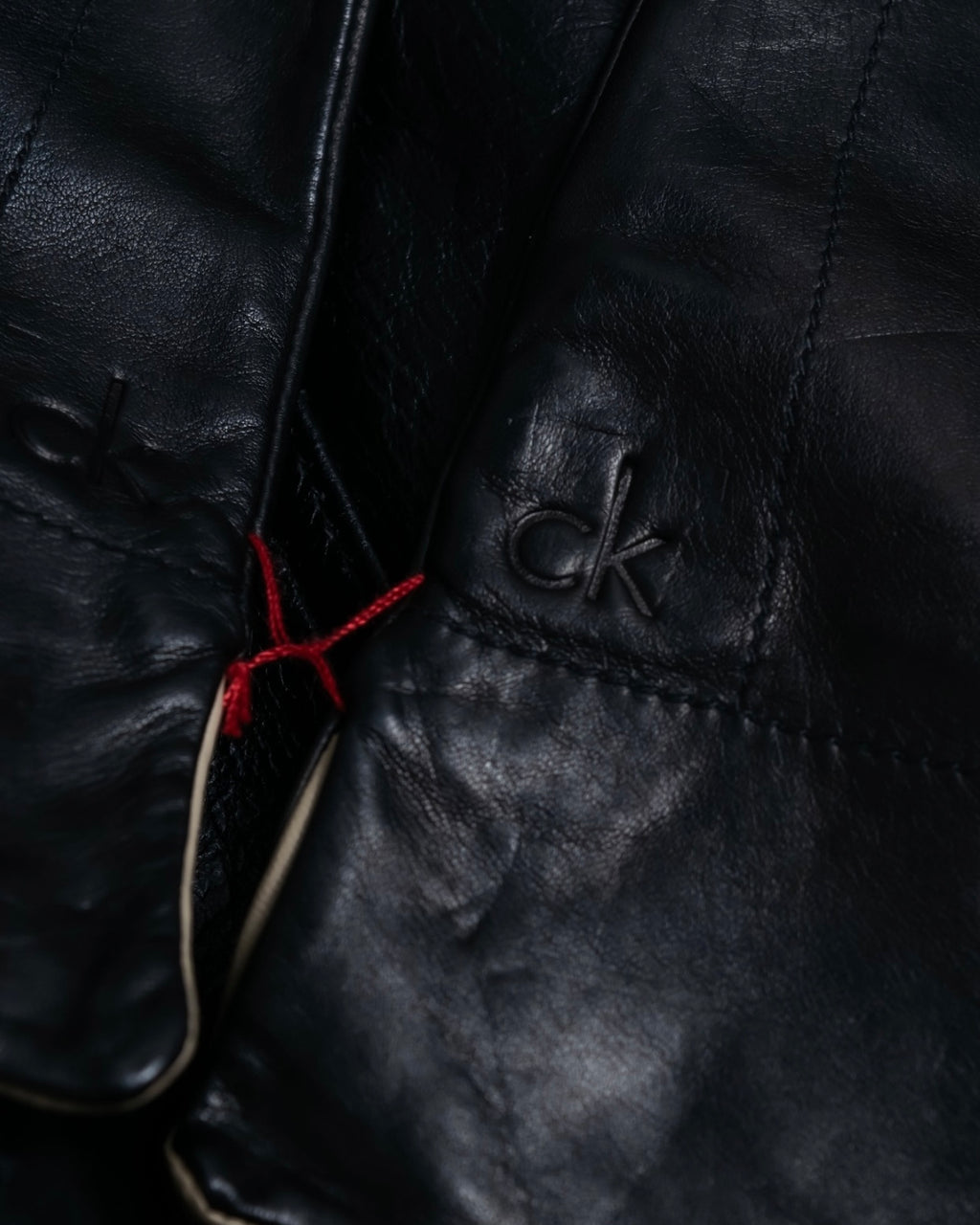 "Calvin Klein" Dead stock black &amp; off-white leather gloves