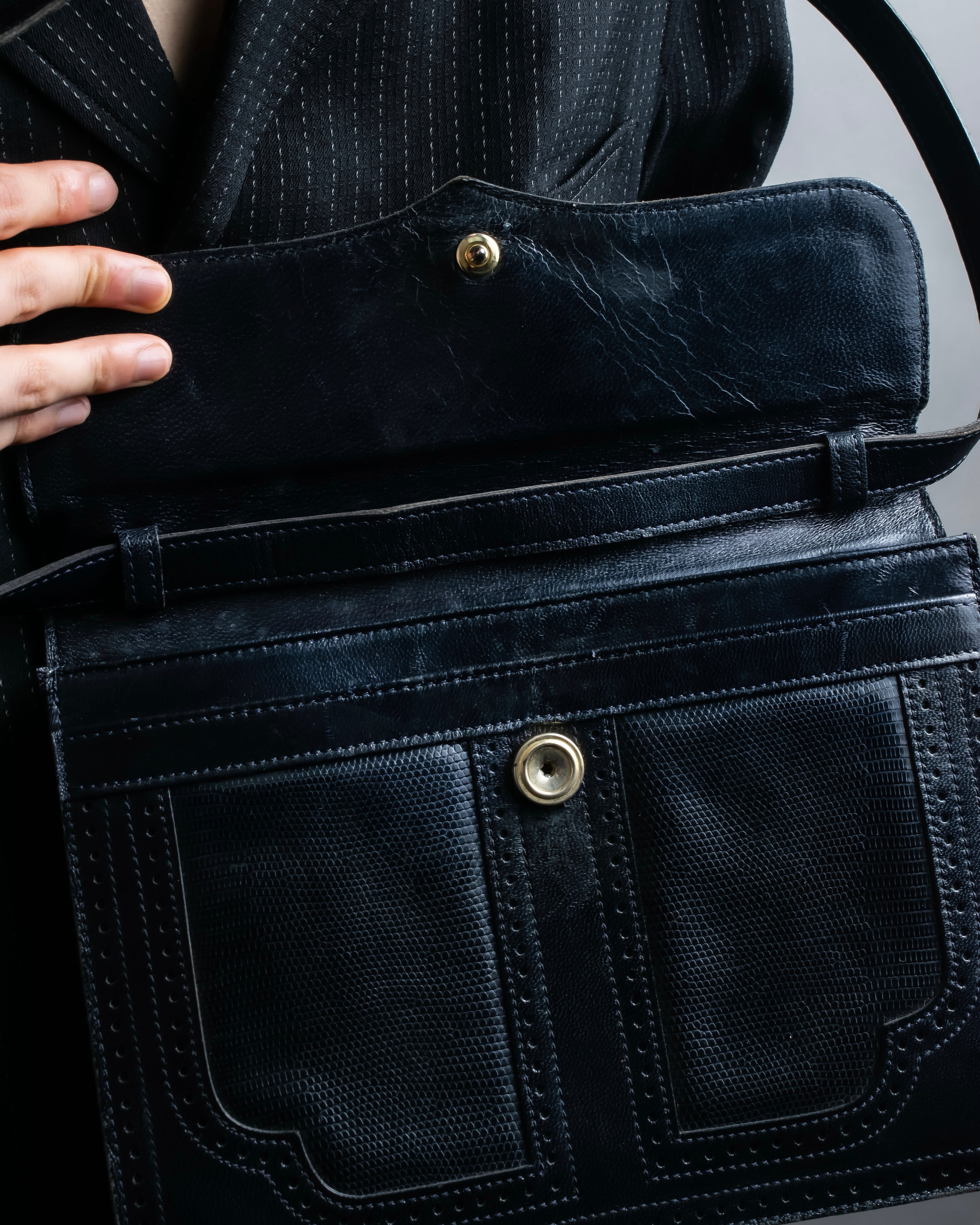 ”Yves Saint Laurent”  python leather attached square shoulder bag