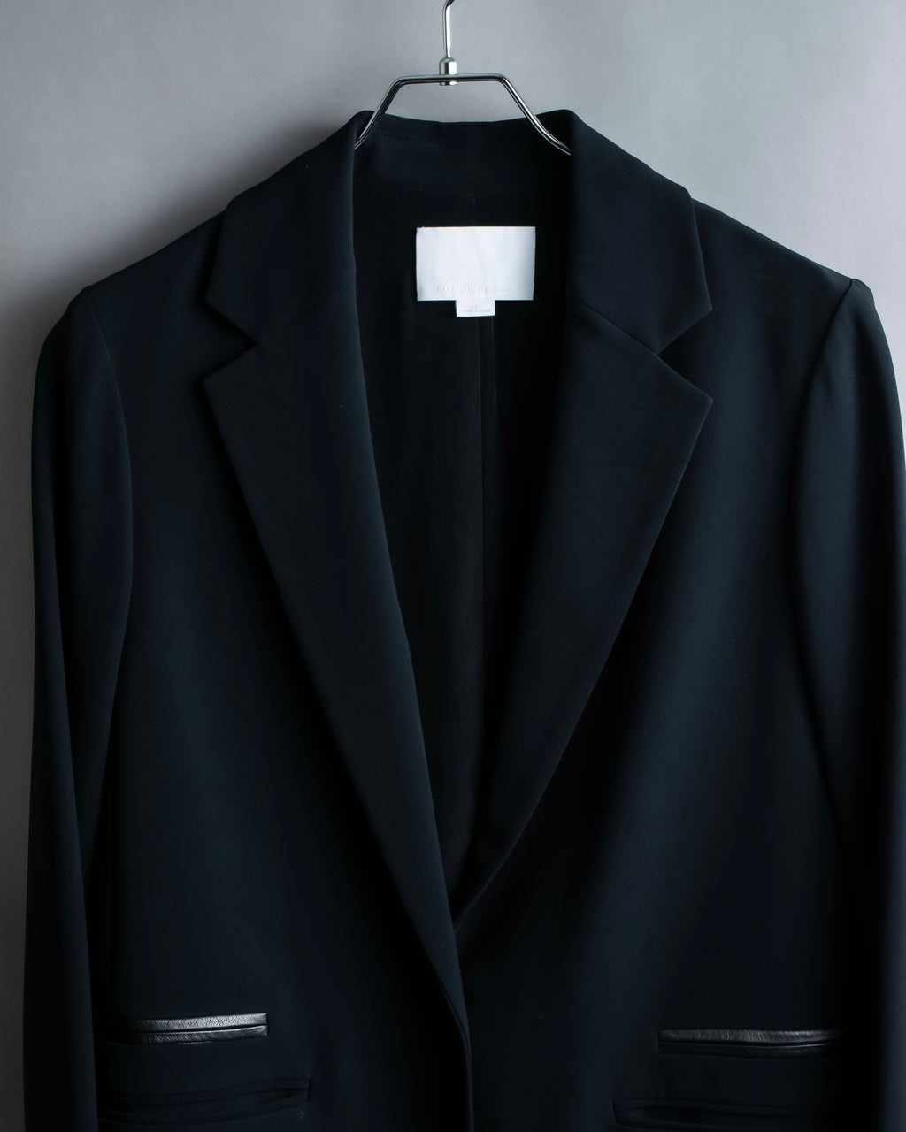"Alexander wang"Leather piping tailored jacket with back fastening design