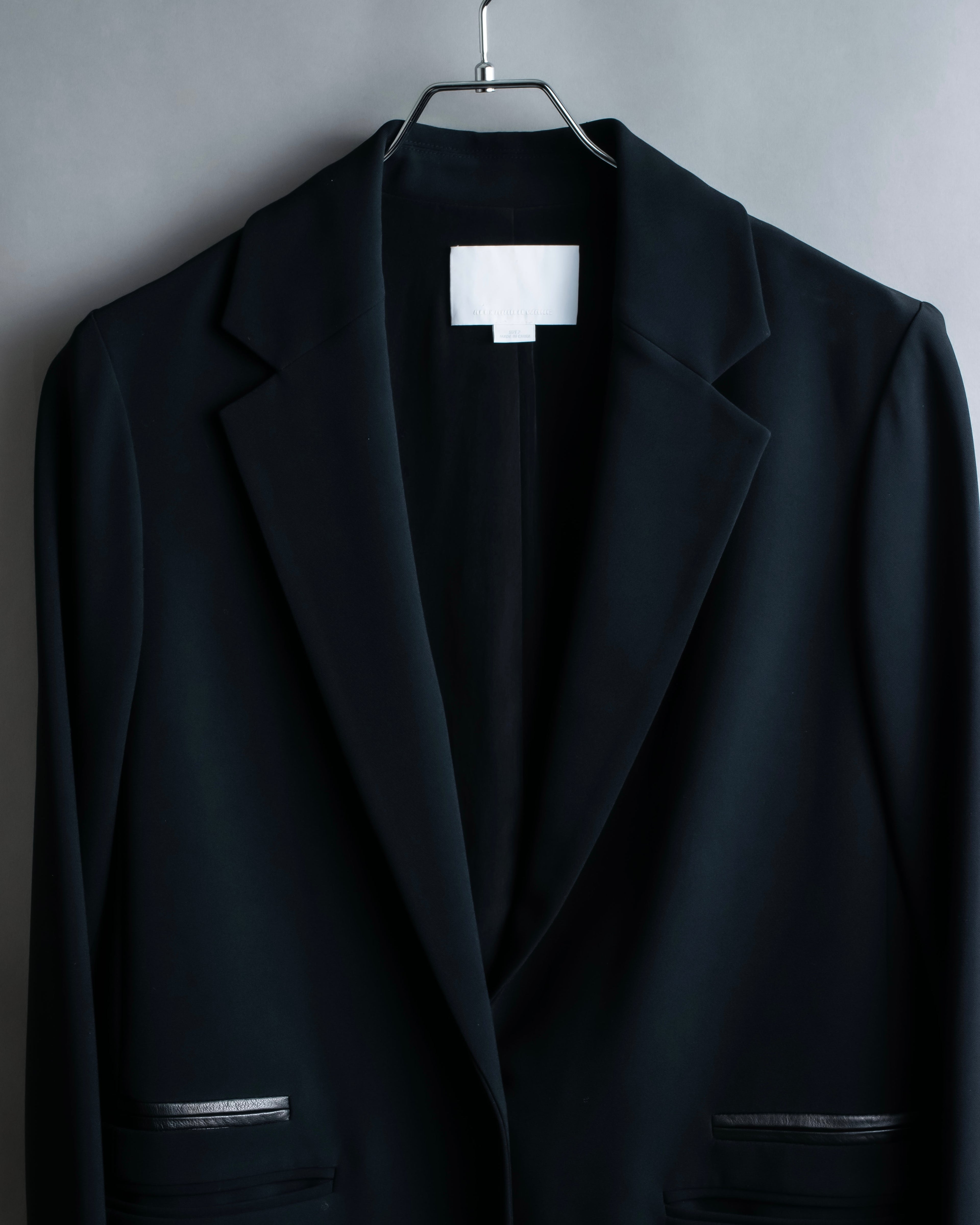 "Alexander wang"Leather piping tailored jacket with back fastening design