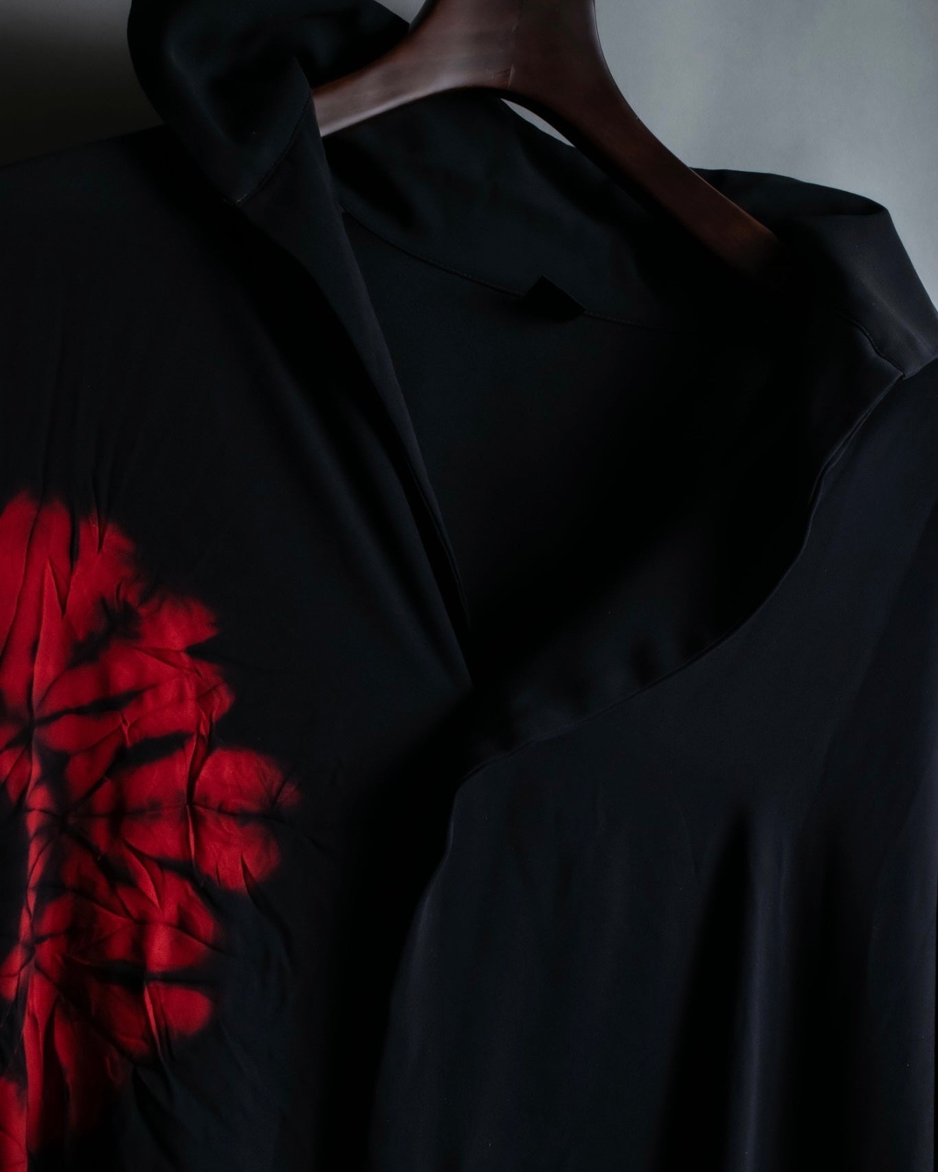 Y's 2018 PRE-SPRING COLLECTION

Oversized arrangement sheer shirt