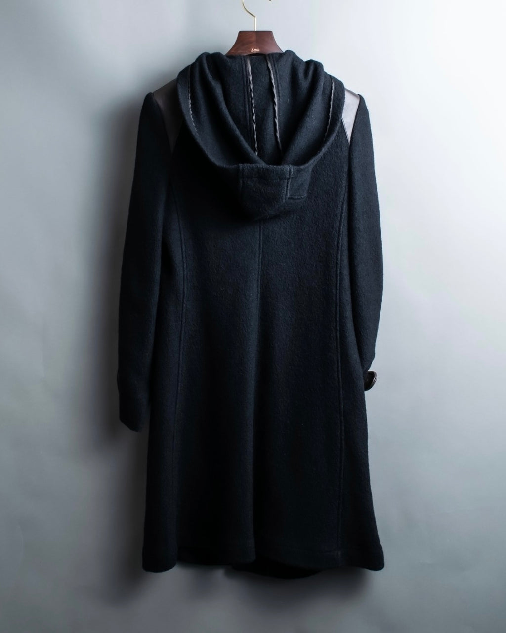 "EMPORIO ARMANI" Leather patches beautiful duffel coat