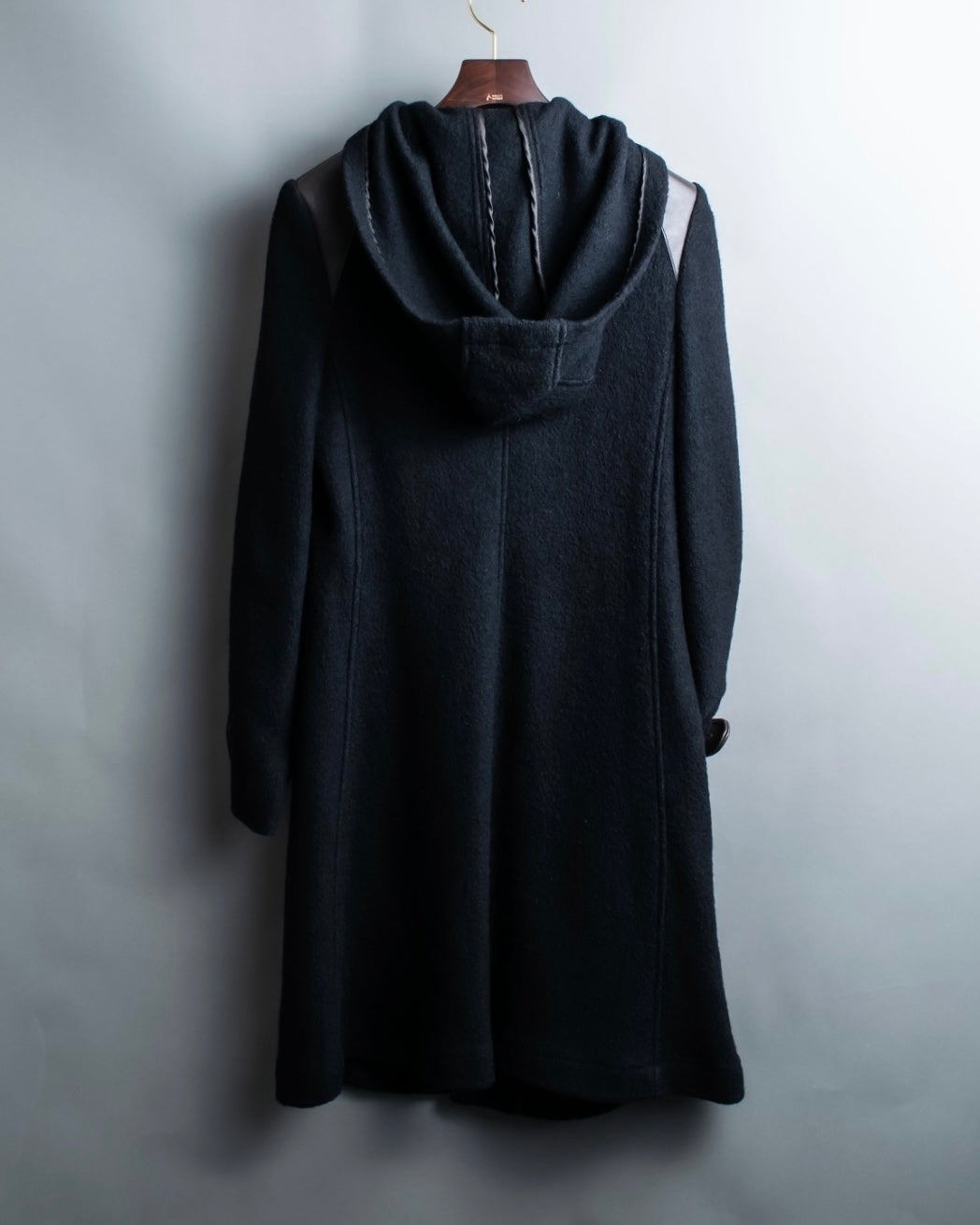 "EMPORIO ARMANI" Leather patches beautiful duffel coat